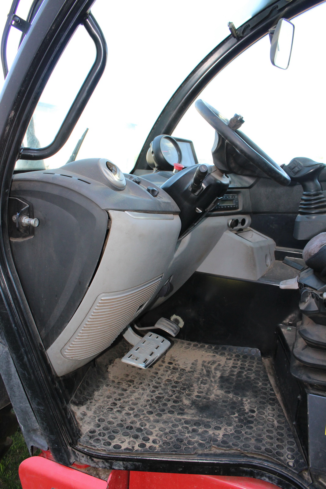 Kitológémes rakodógép - Manitou 8