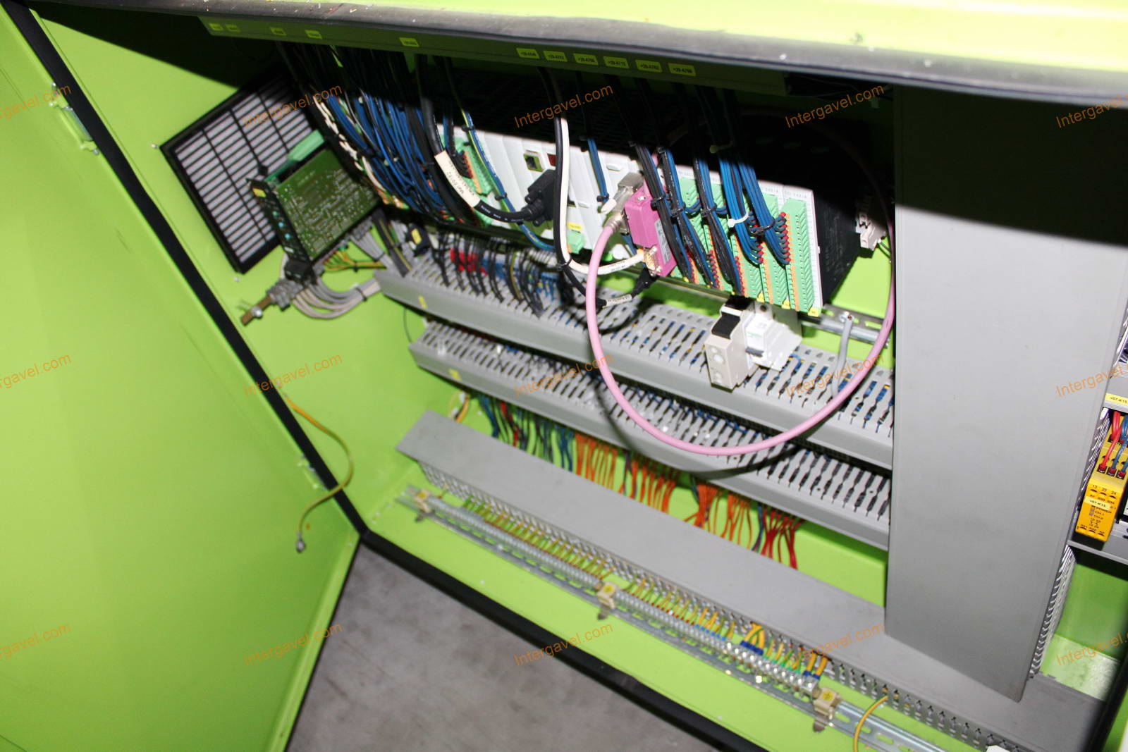 Fröccsöntő gép - Engel, VICTORY 330/60 Tech 9