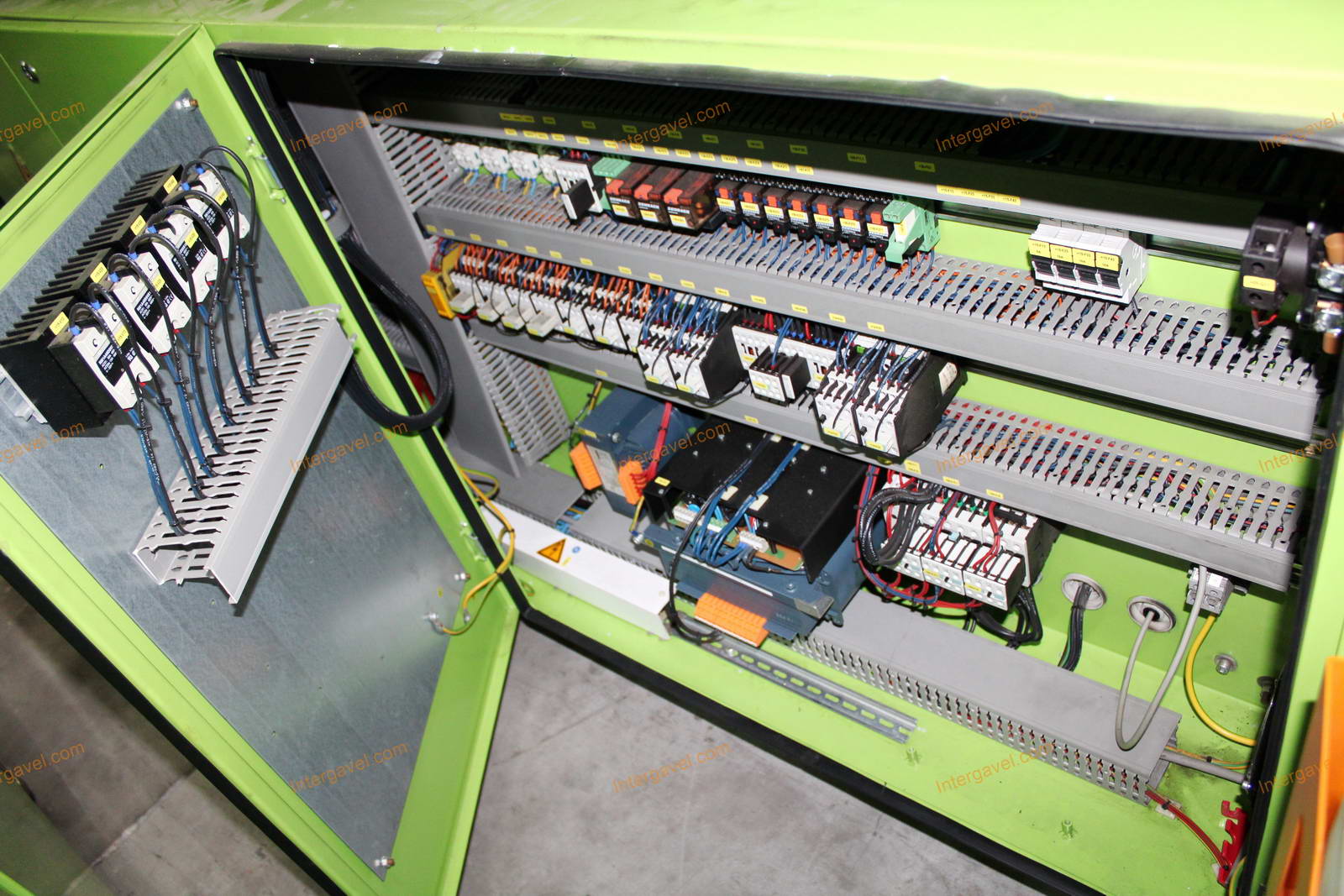 Fröccsöntő gép - Engel, VICTORY 330/60 Tech 10