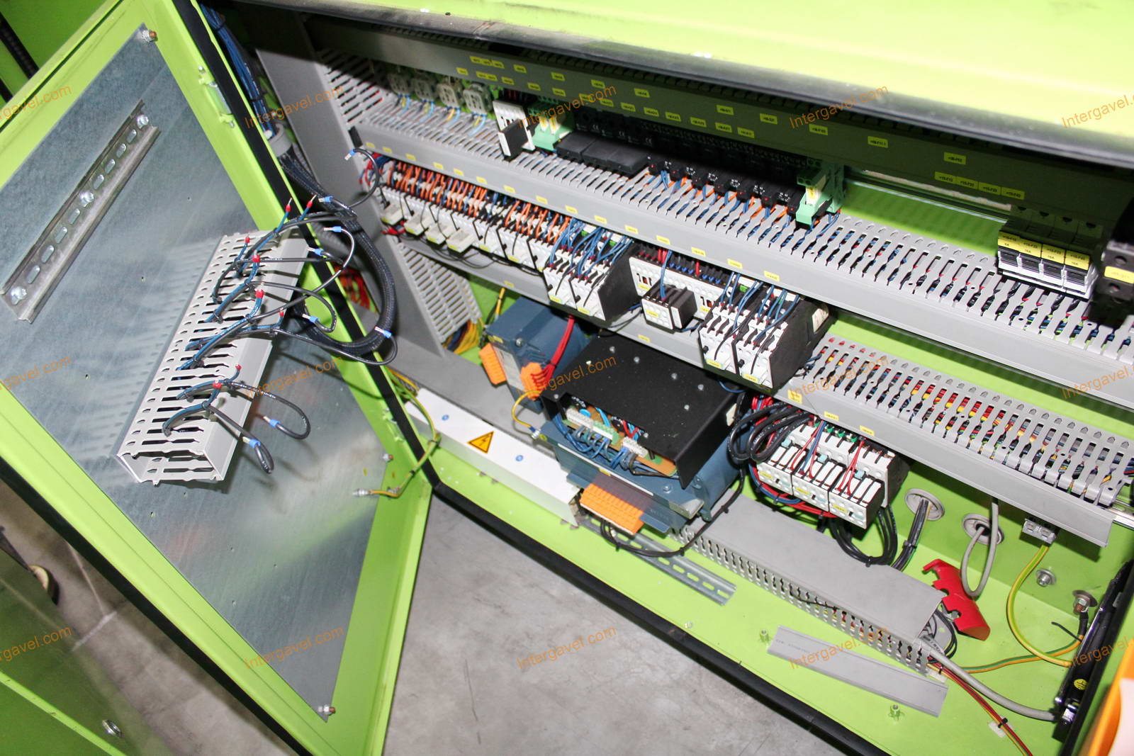 Fröccsöntő gép - Engel, VICTORY 330/60 Tech 10