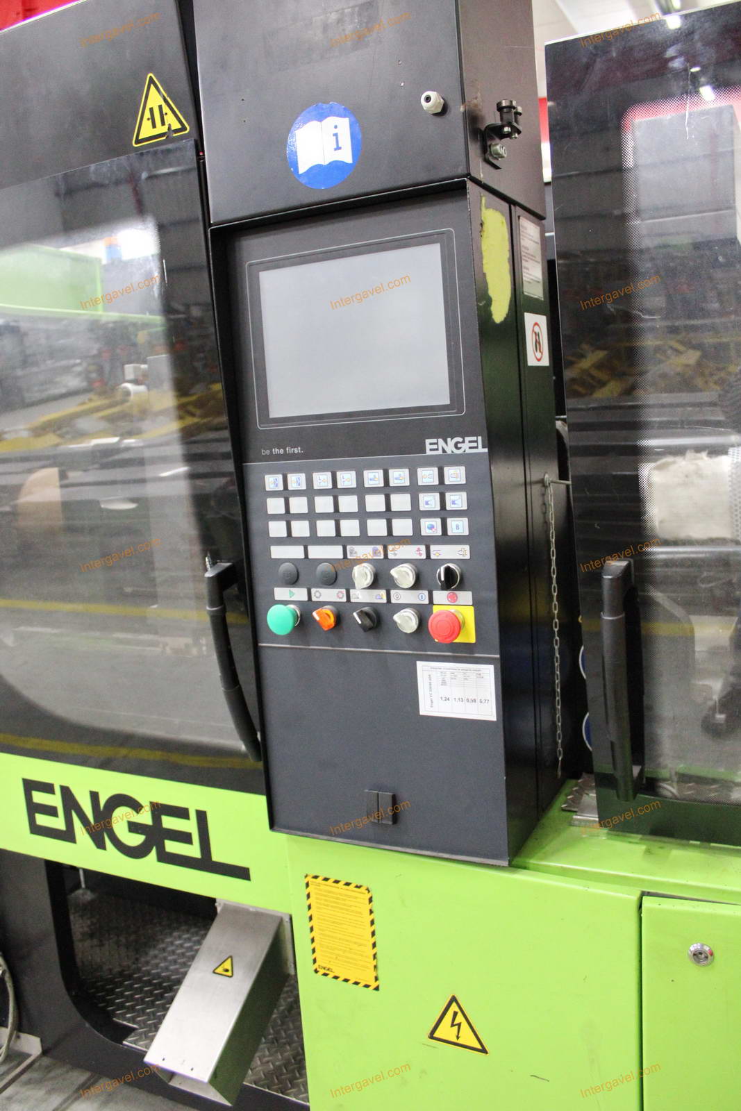 Fröccsöntő gép - Engel, VICTORY 330/60 Tech 4