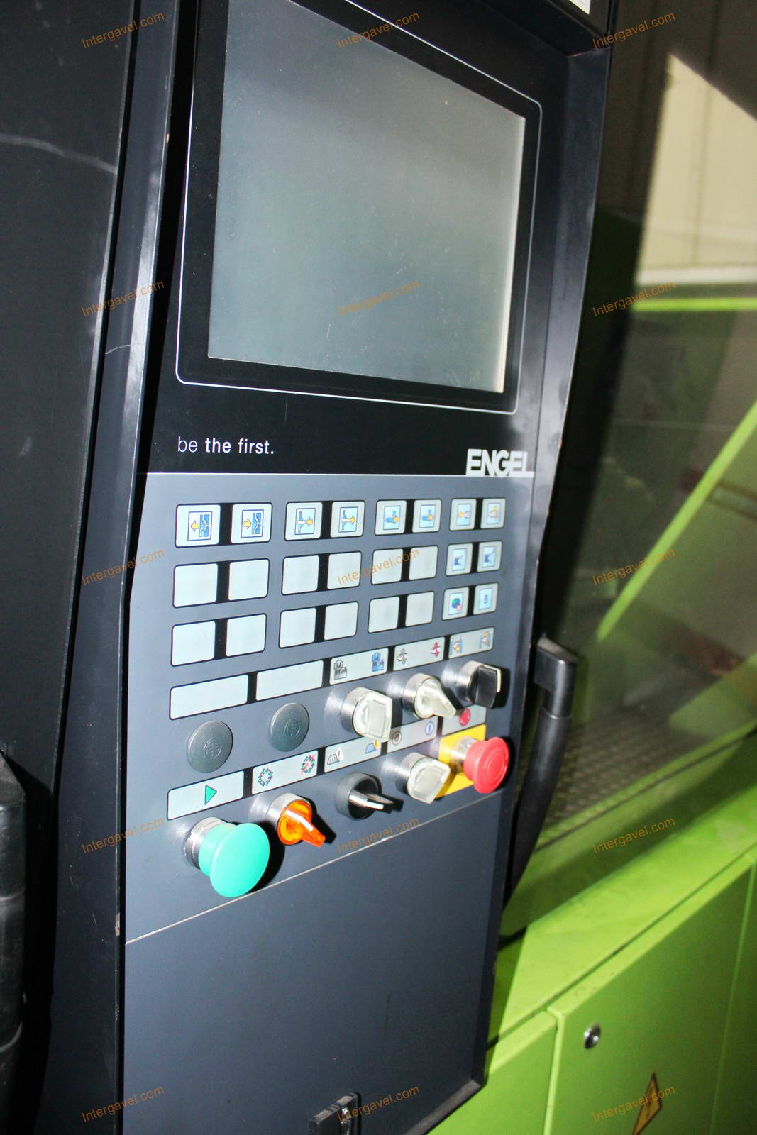 Fröccsöntő gép - Engel, VICTORY 330/60 Tech 2