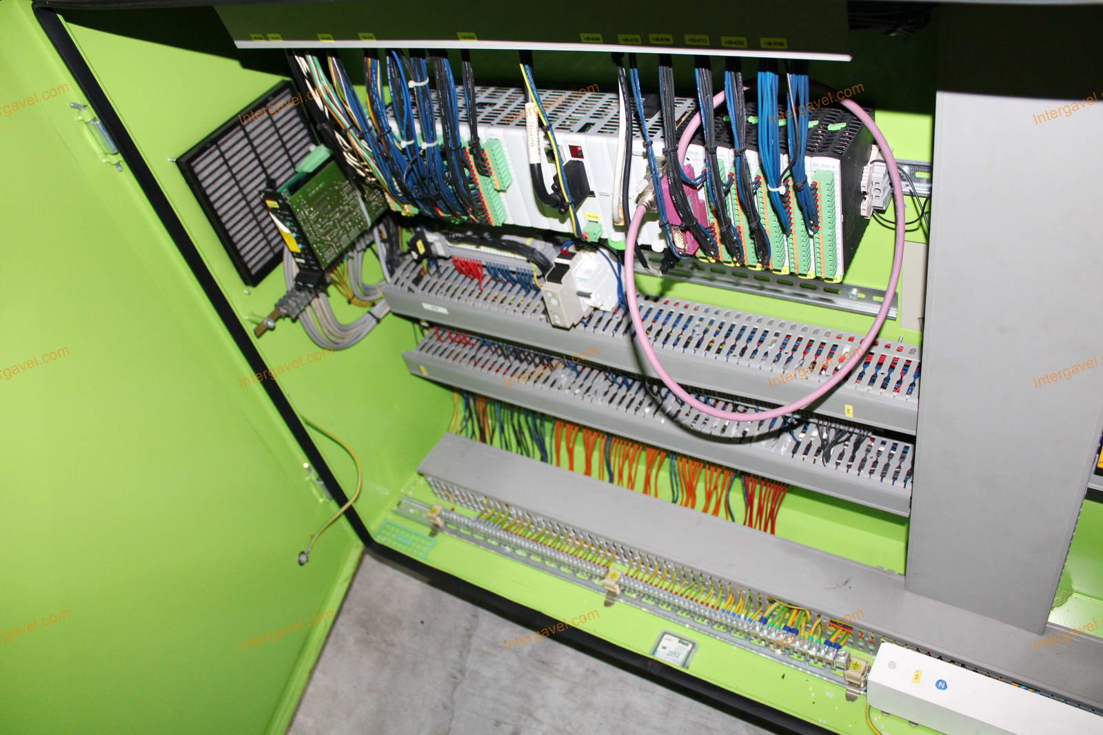 Fröccsöntő gép - Engel, VICTORY 330/60 Tech 7