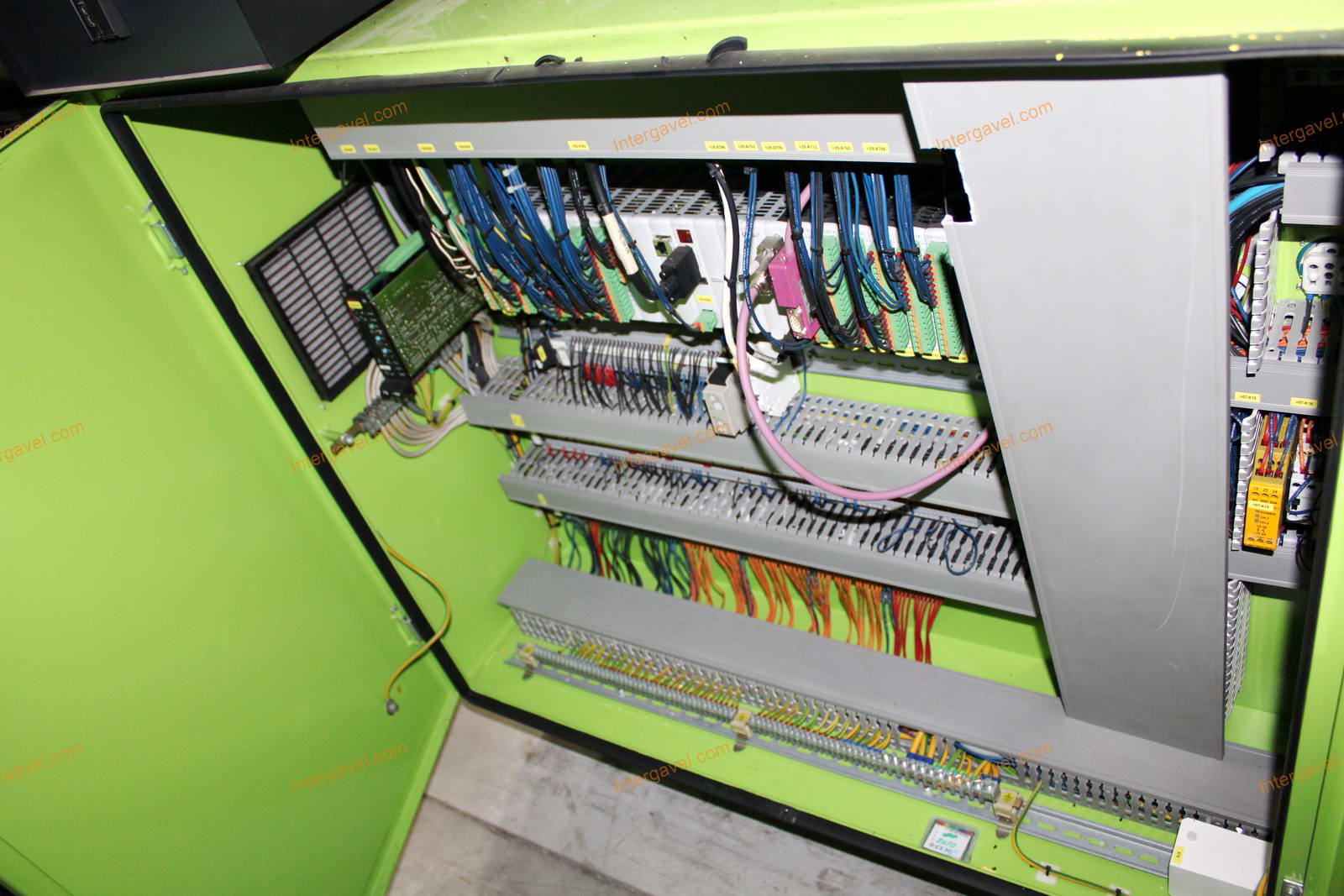 Fröccsöntő gép - Engel, VICTORY 330/60 Tech 7