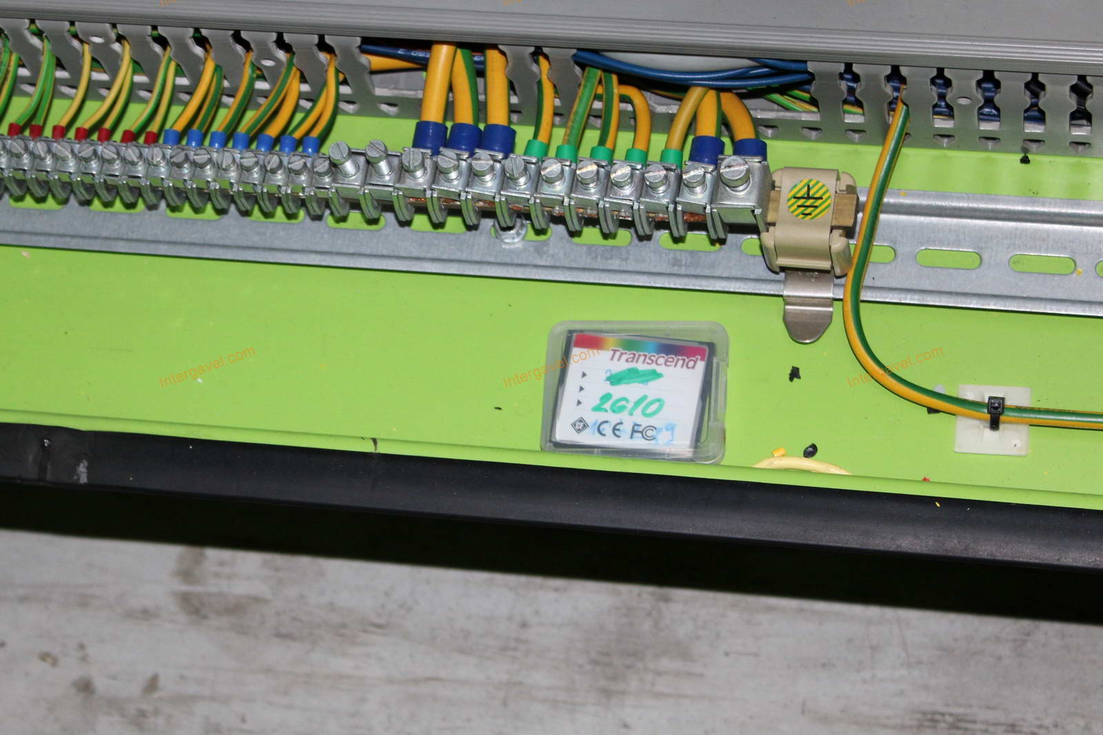 Fröccsöntő gép - Engel, VICTORY 330/60 Tech 8