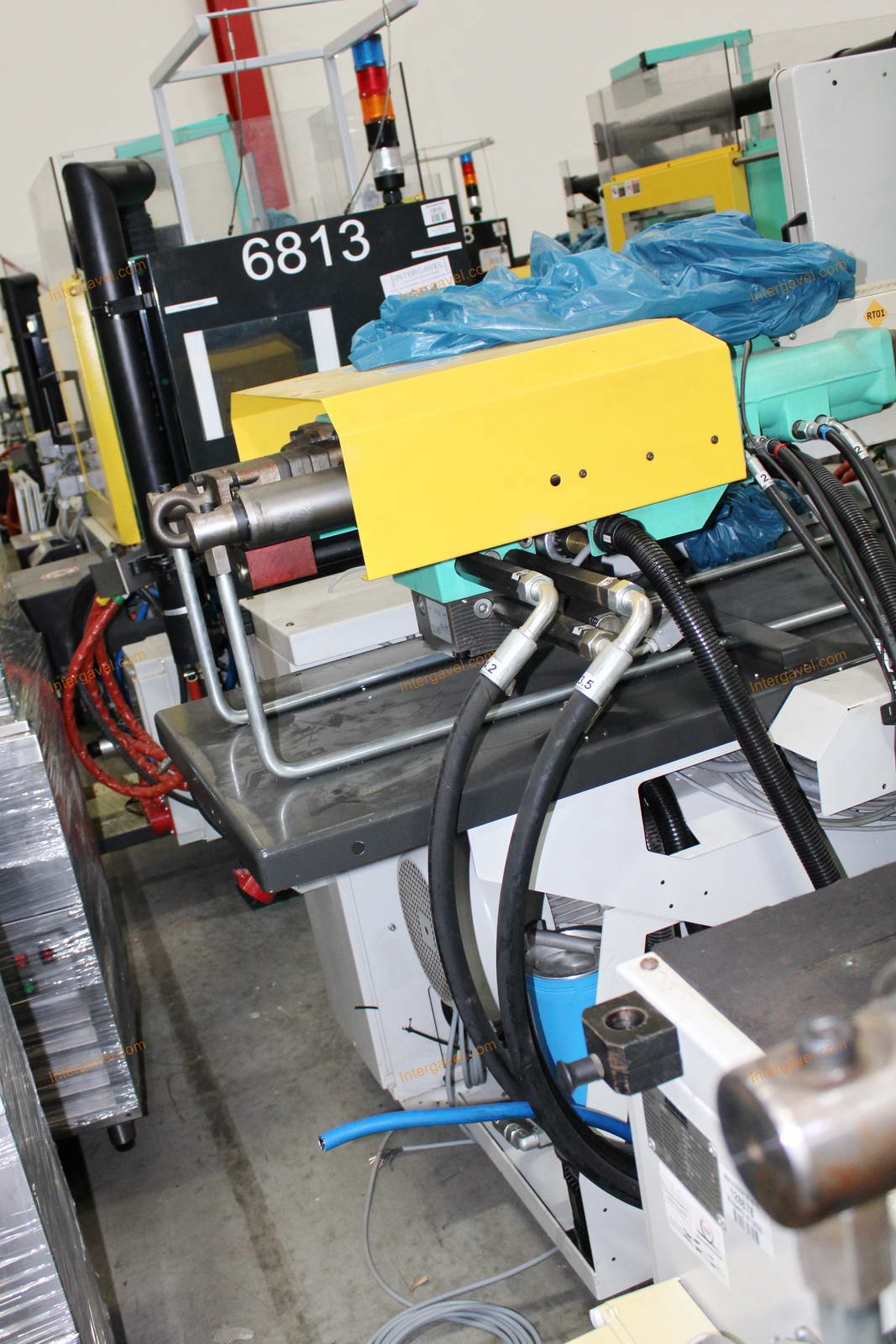 Fröccsöntő gép - Arburg, 320 C 400-170 9