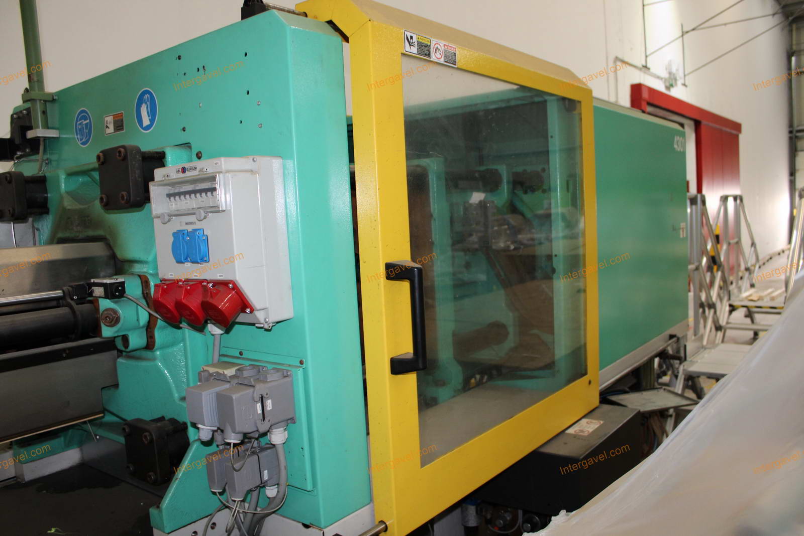 Fröccsöntő gép - Arburg, 520 U 1500-800 8