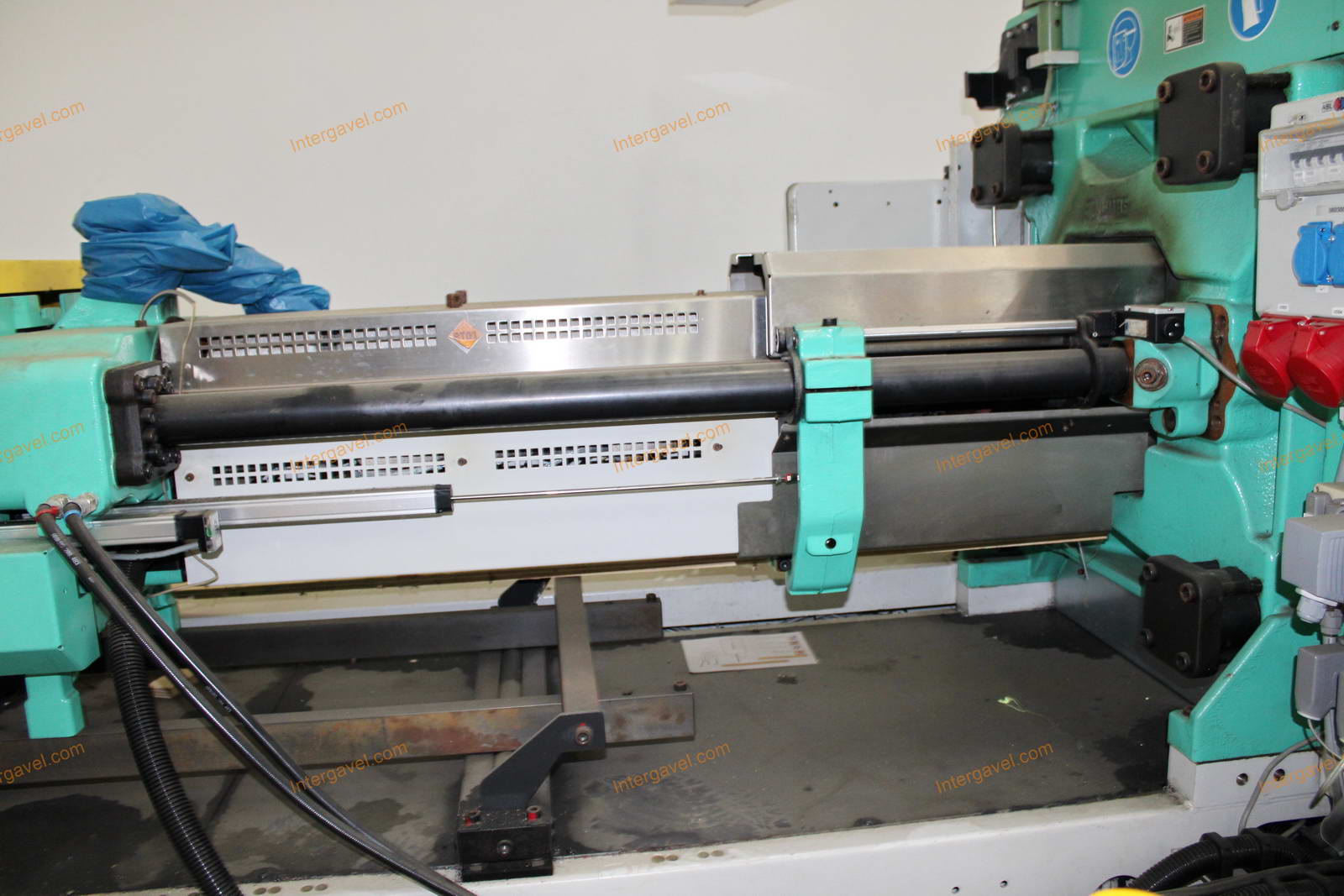 Fröccsöntő gép - Arburg, 520 U 1500-800 9