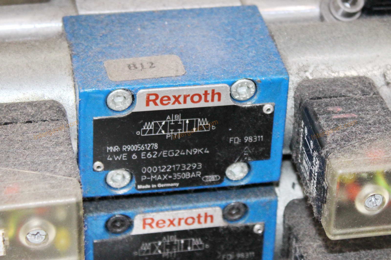 Bontott préselő célgép 10