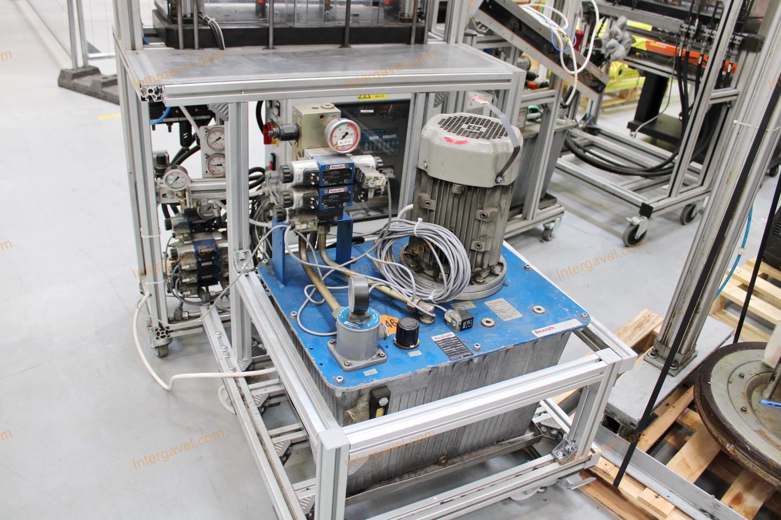 Bontott préselő célgép 13