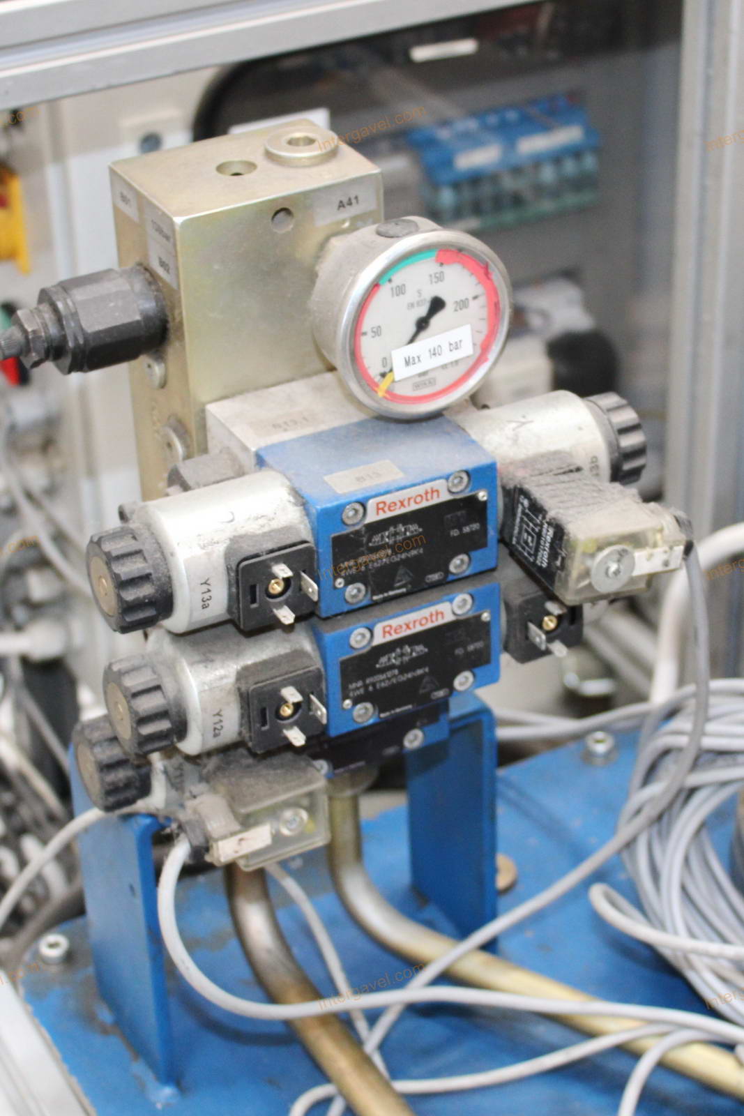 Bontott préselő célgép 17