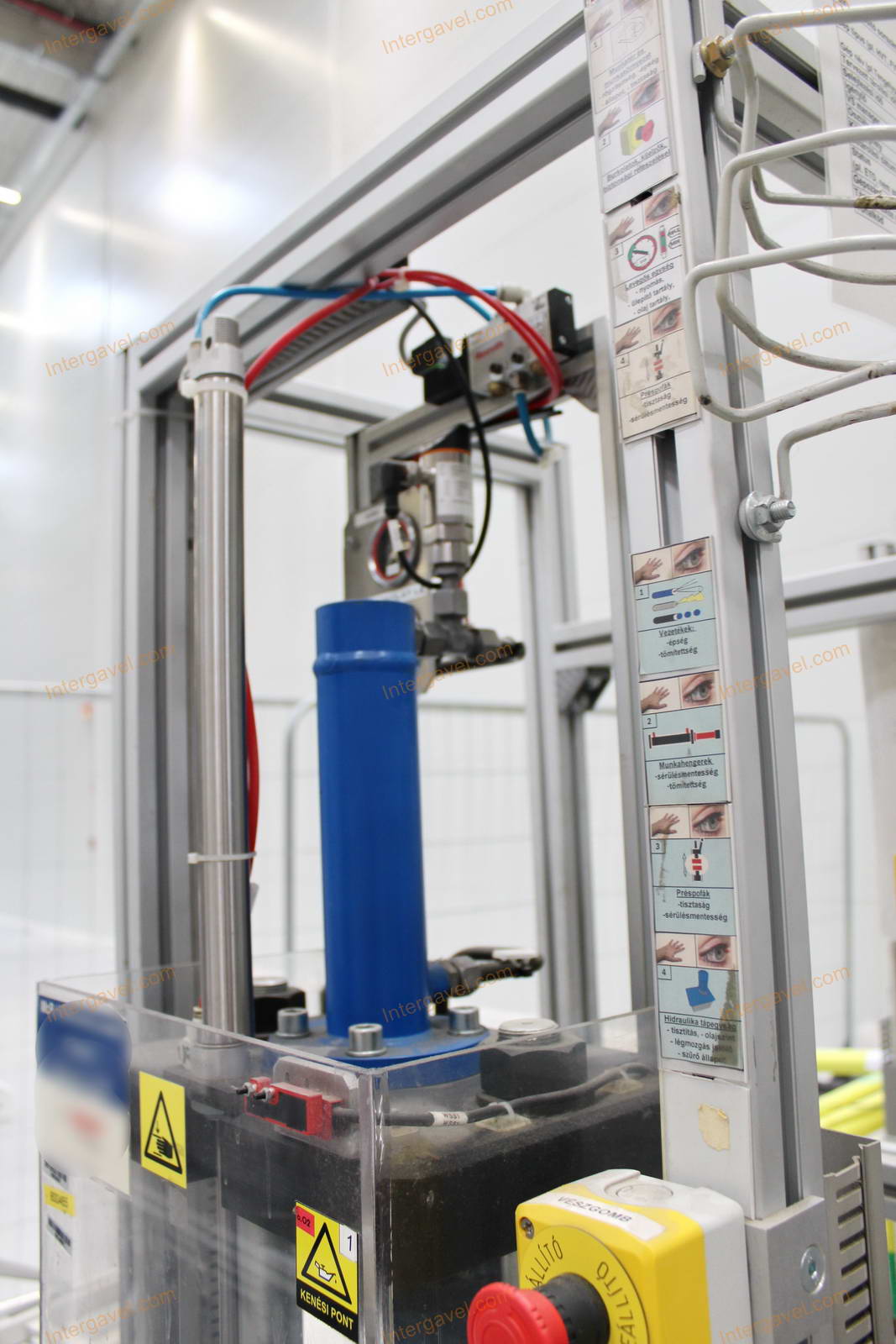 Bontott préselő célgép 4