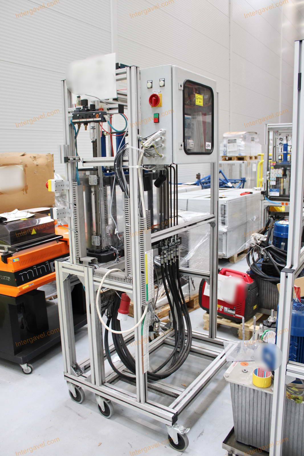 Bontott hidraulikus tápegység és préselő célgépek 14