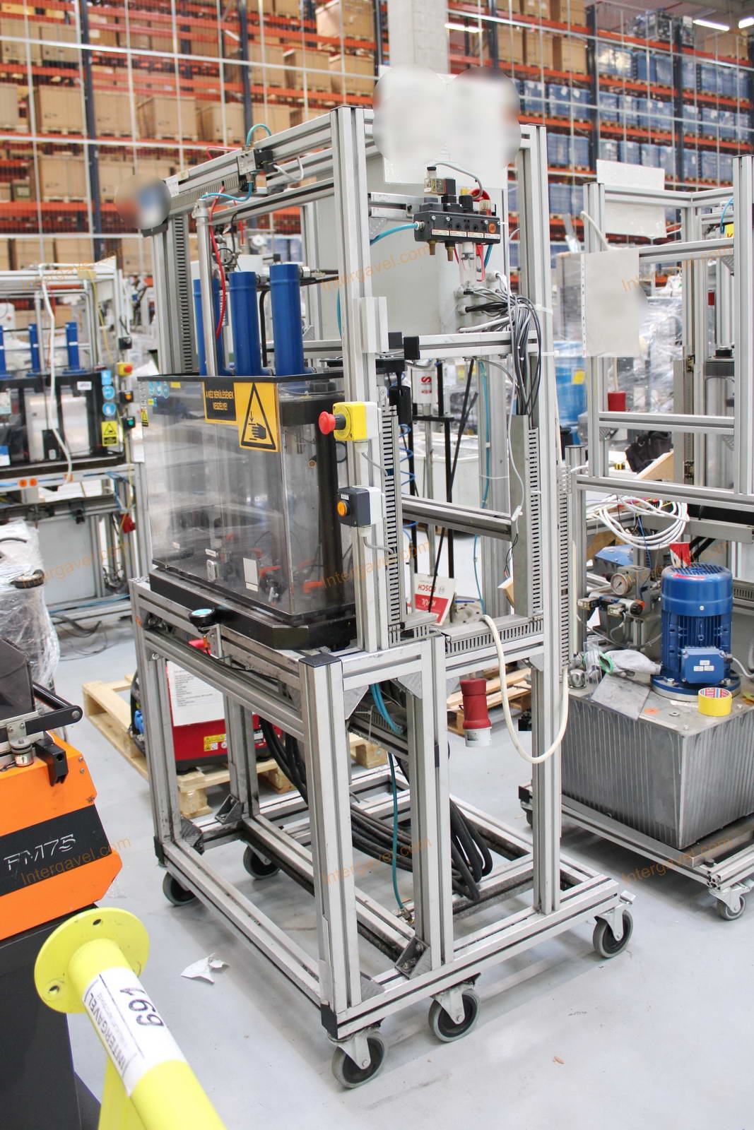 Bontott hidraulikus tápegység és préselő célgépek 15