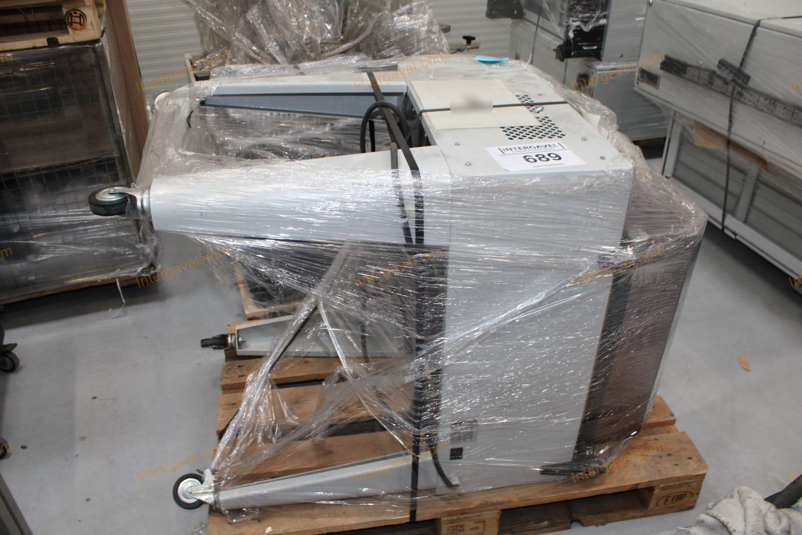 Zsugorfóliázó gép 6