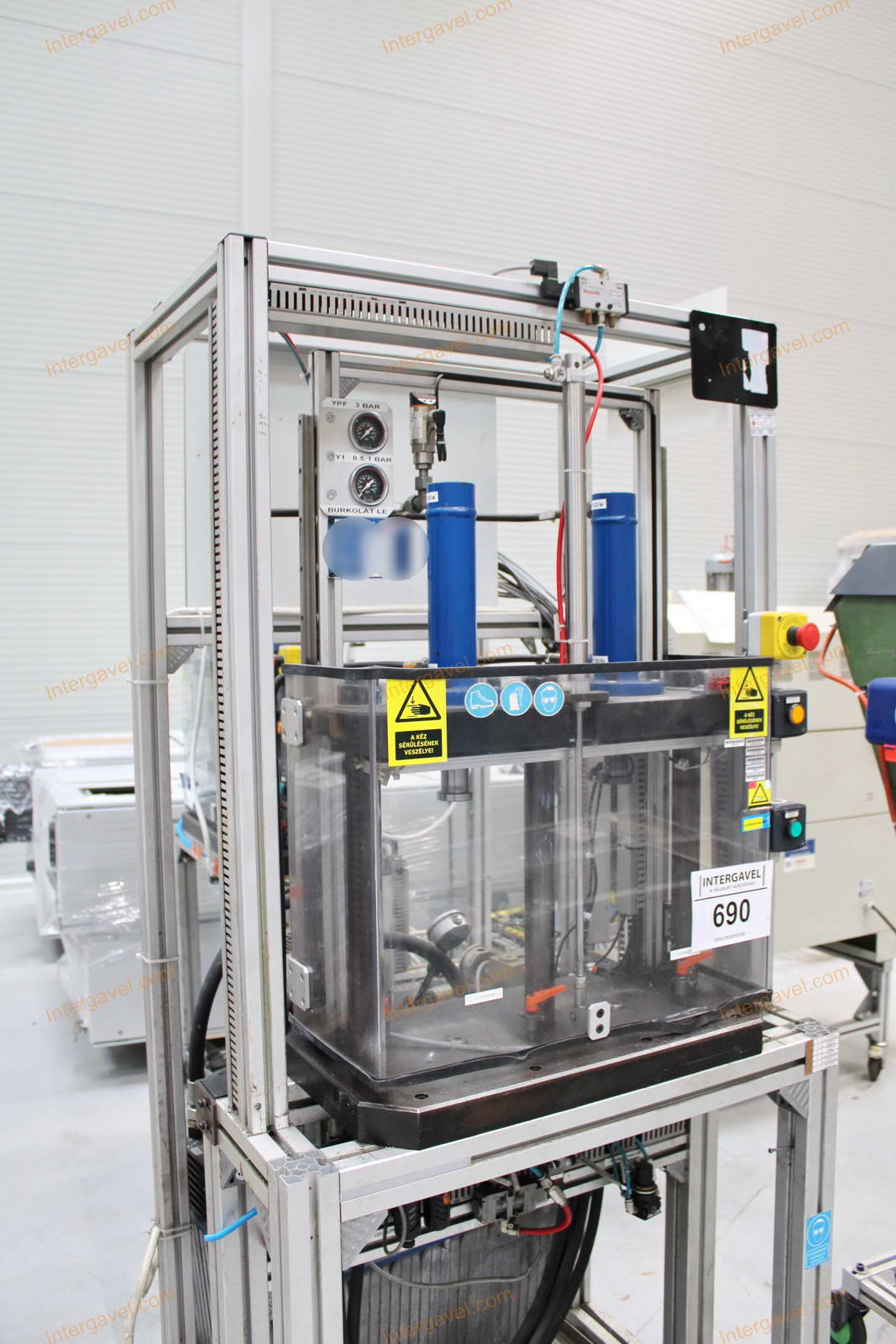 Bontott préselő célgép 3