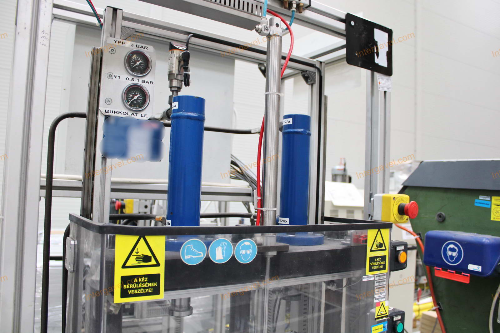 Bontott préselő célgép 4