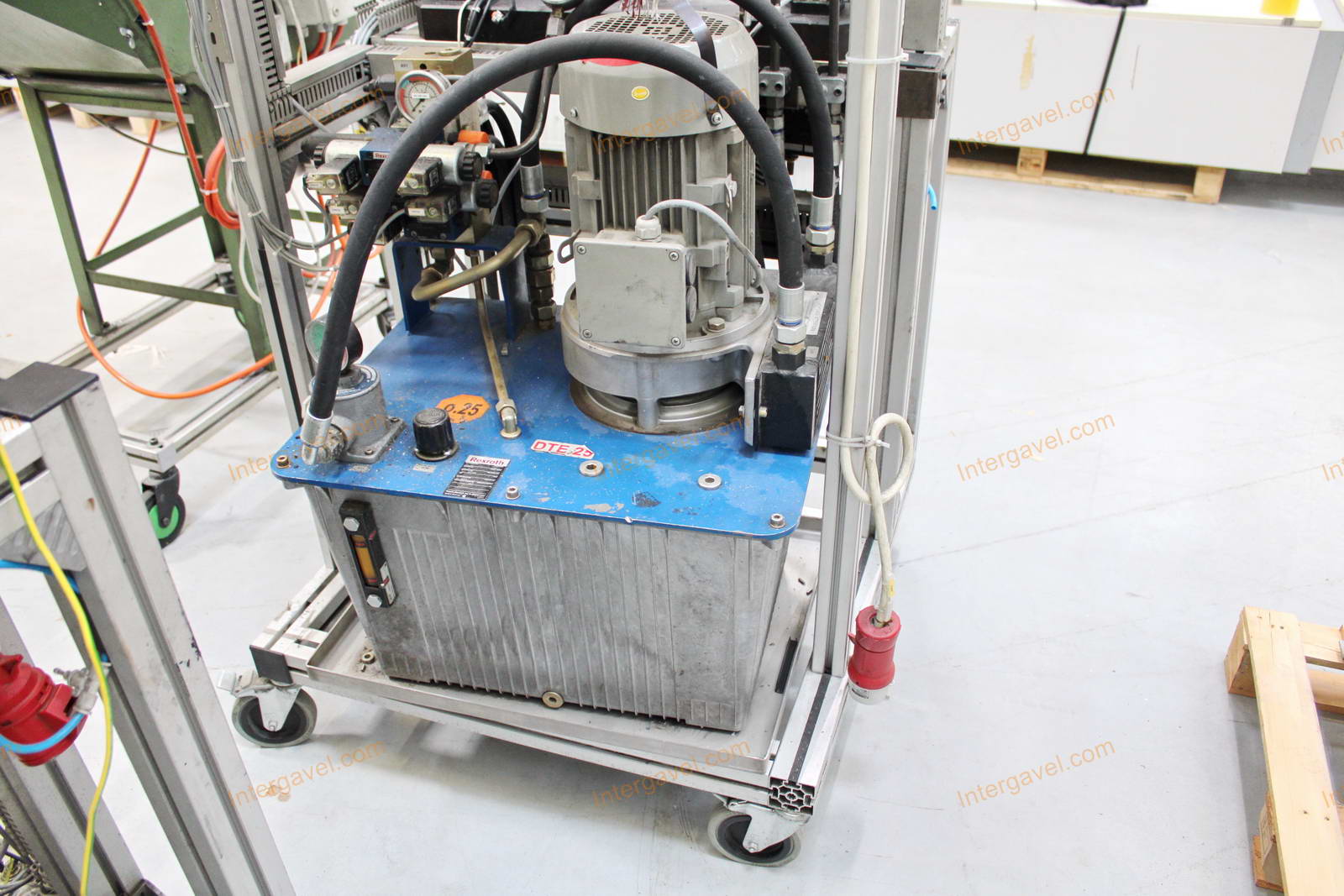 Bontott préselő célgép 7