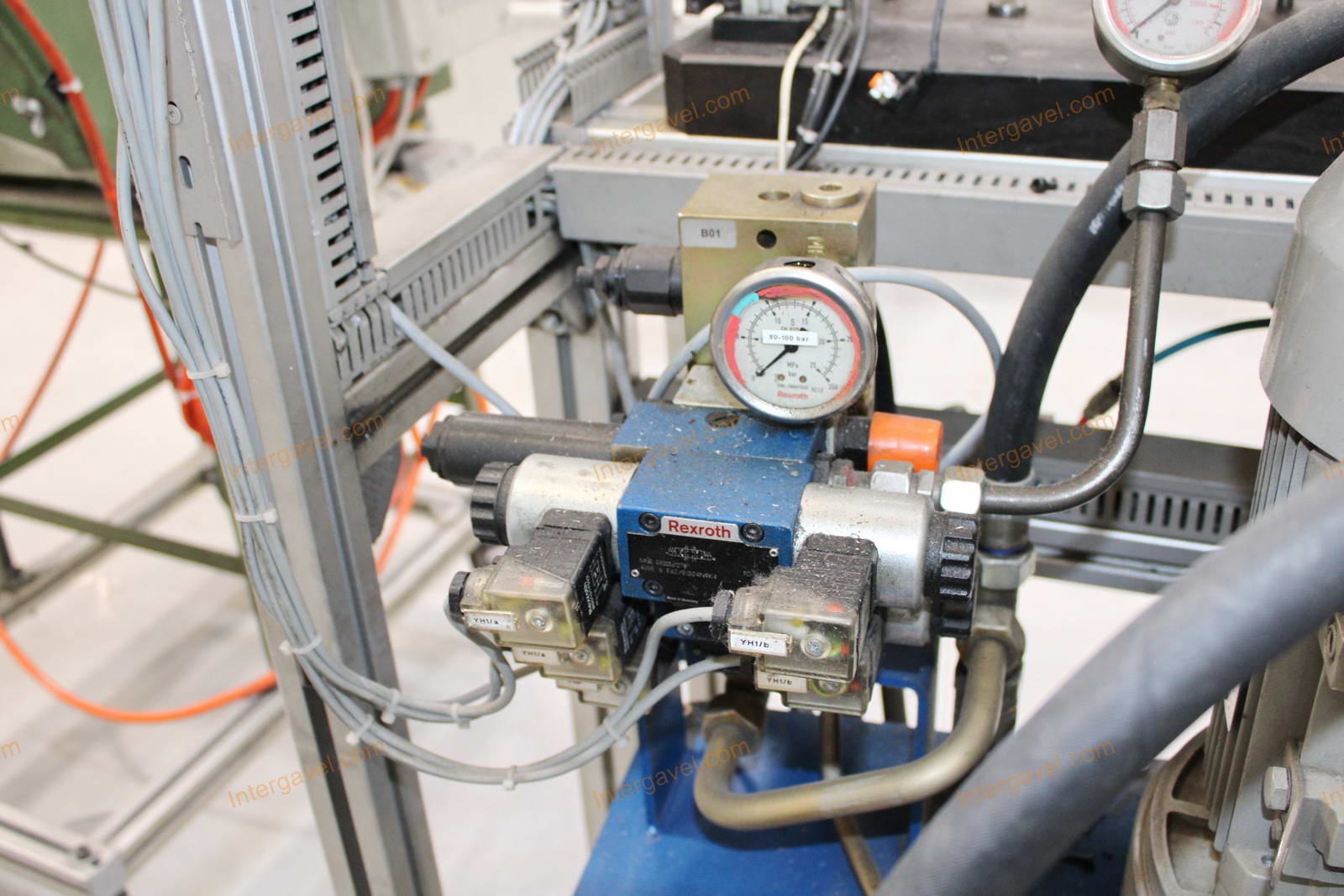 Bontott préselő célgép 9