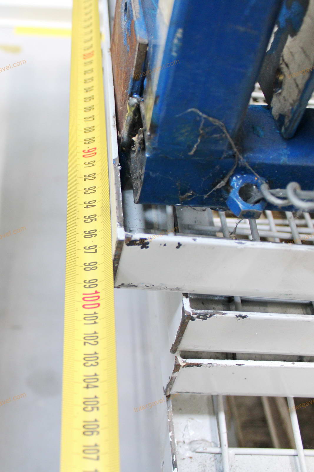 Bontott térelválasztó kerítés és oszlopok 9