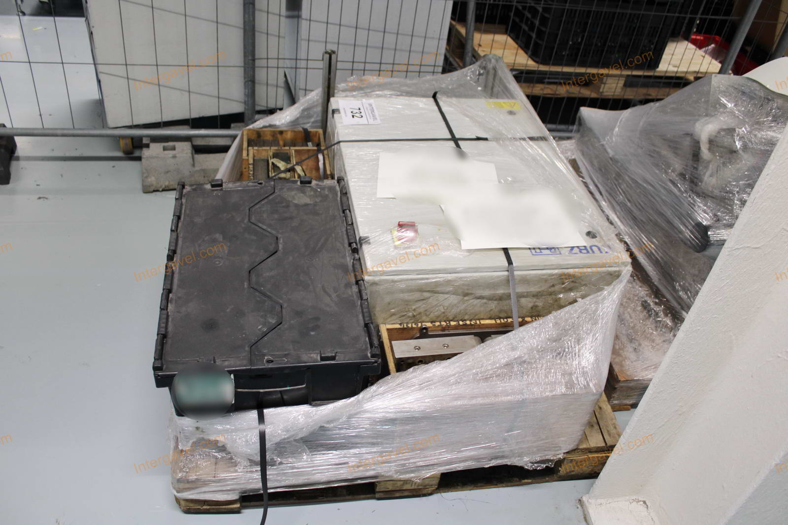 Fólia adagoló gép 2