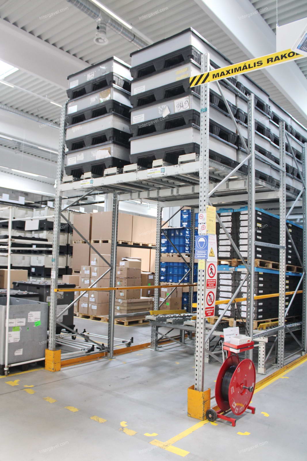 Görgős átfutó állvány 3