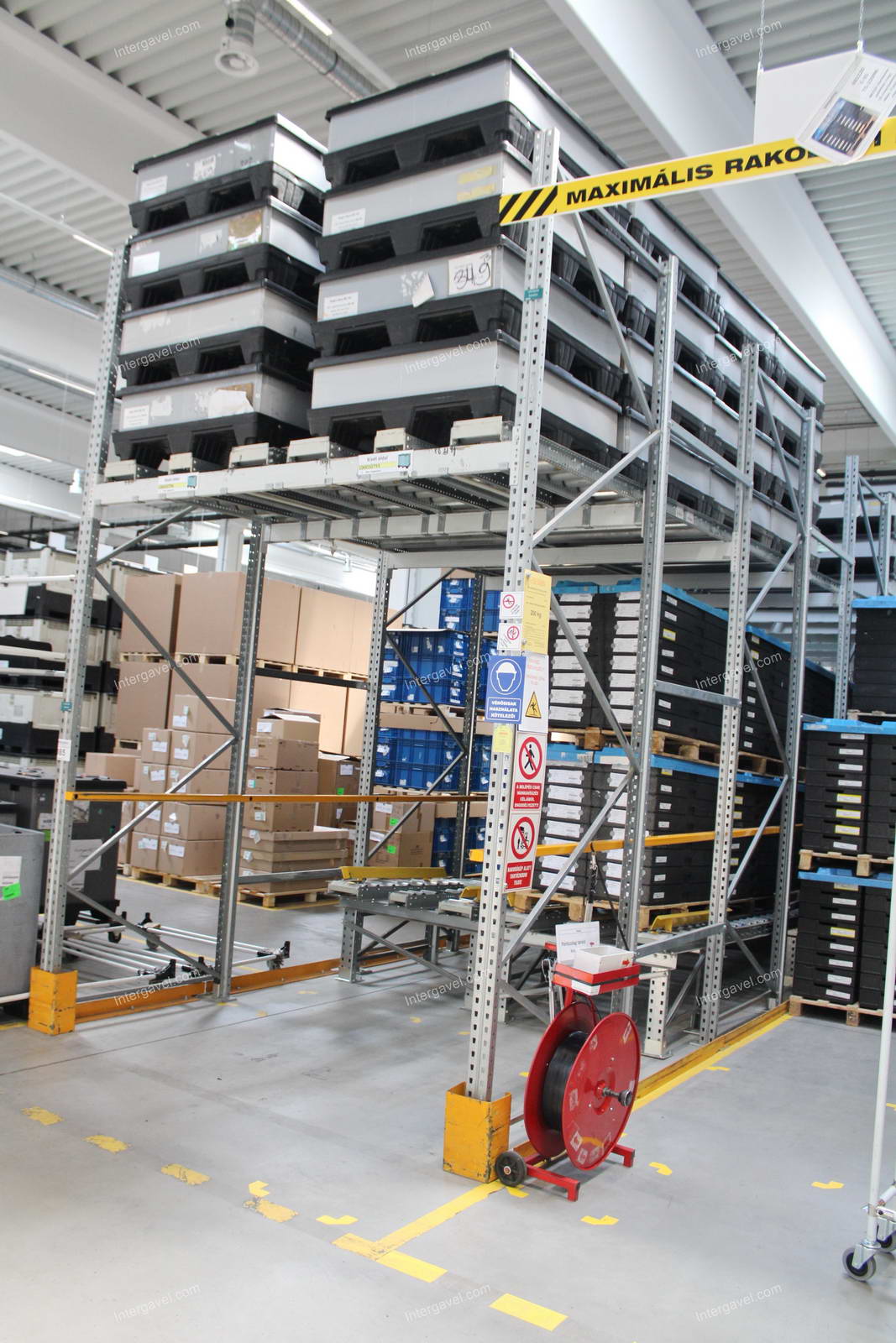 Görgős átfutó állvány 6