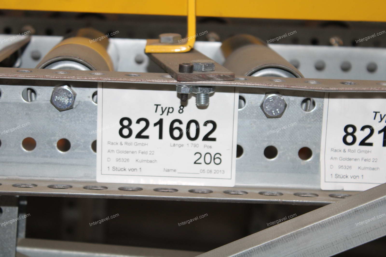 Görgős átfutó állvány 24