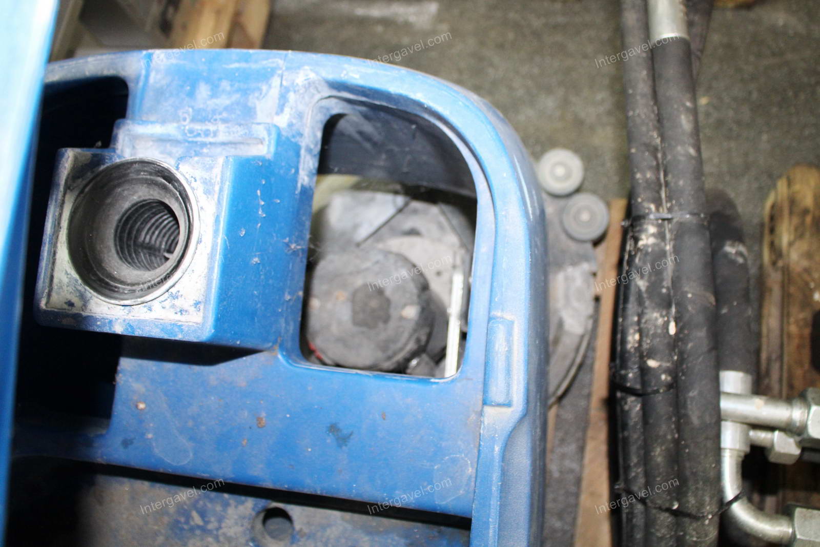 Padlósúroló gép 10