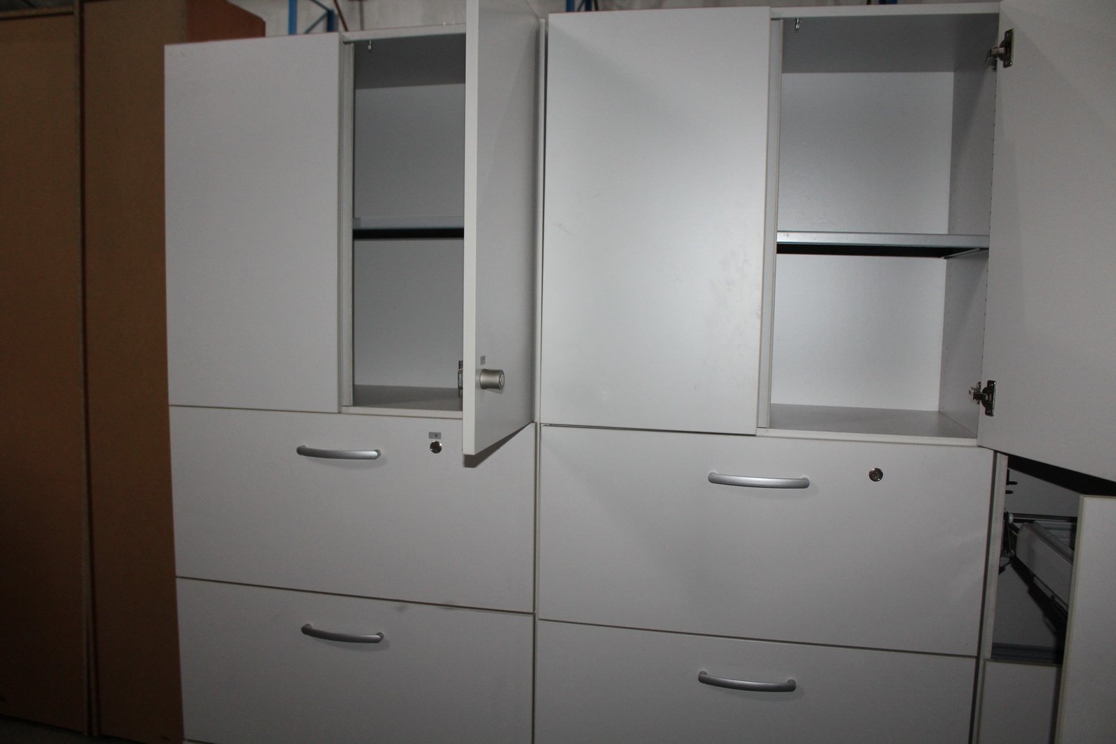 Szekrény (szürke) 4