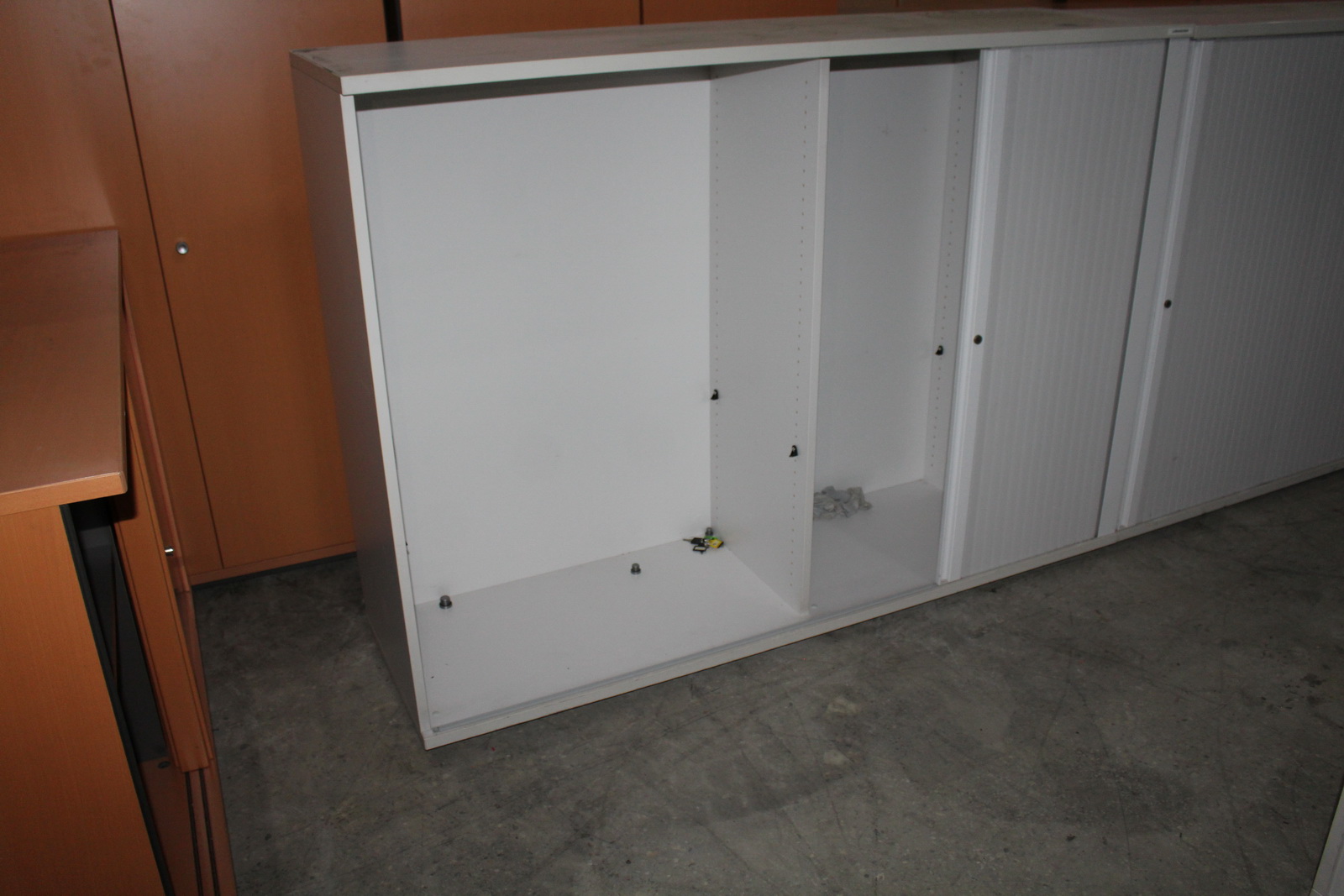 Szekrények (redőnyös ajtóval) 6