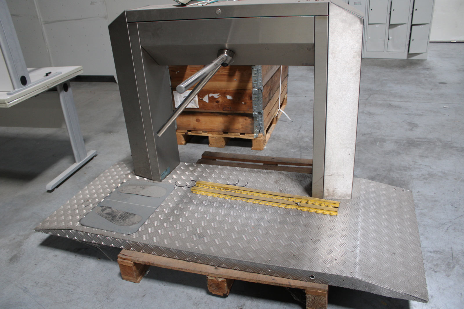 Forgóvillás kapu 7