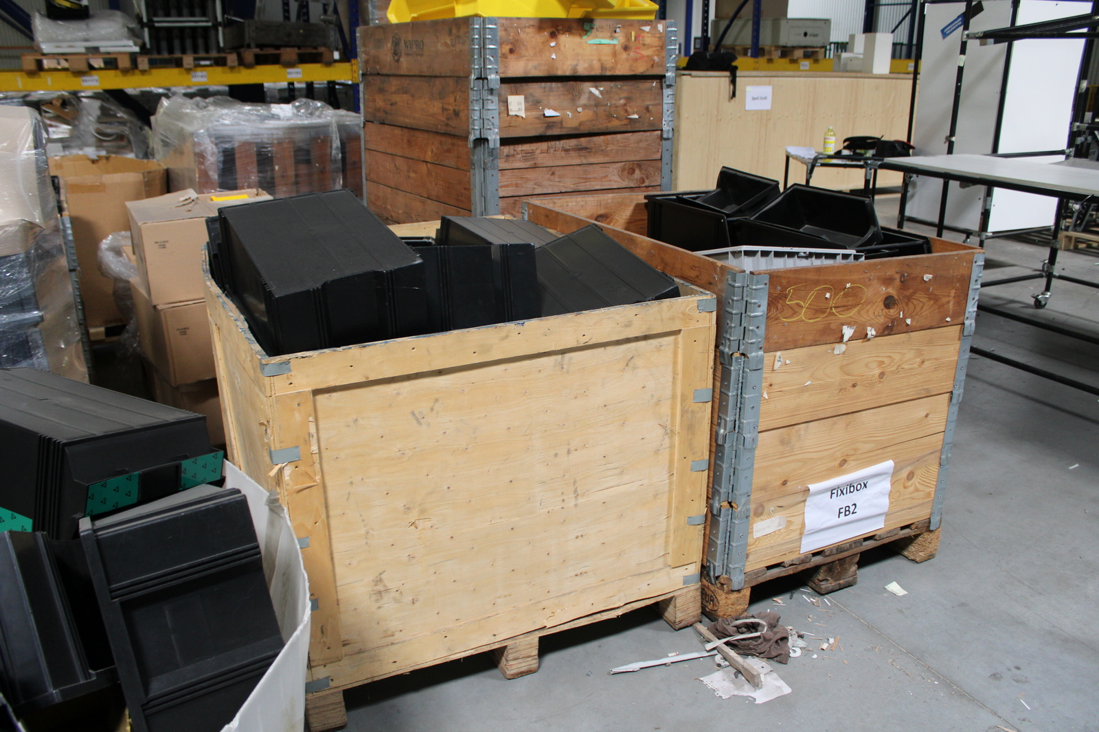 Vegyes tárolóboxok és láda 4