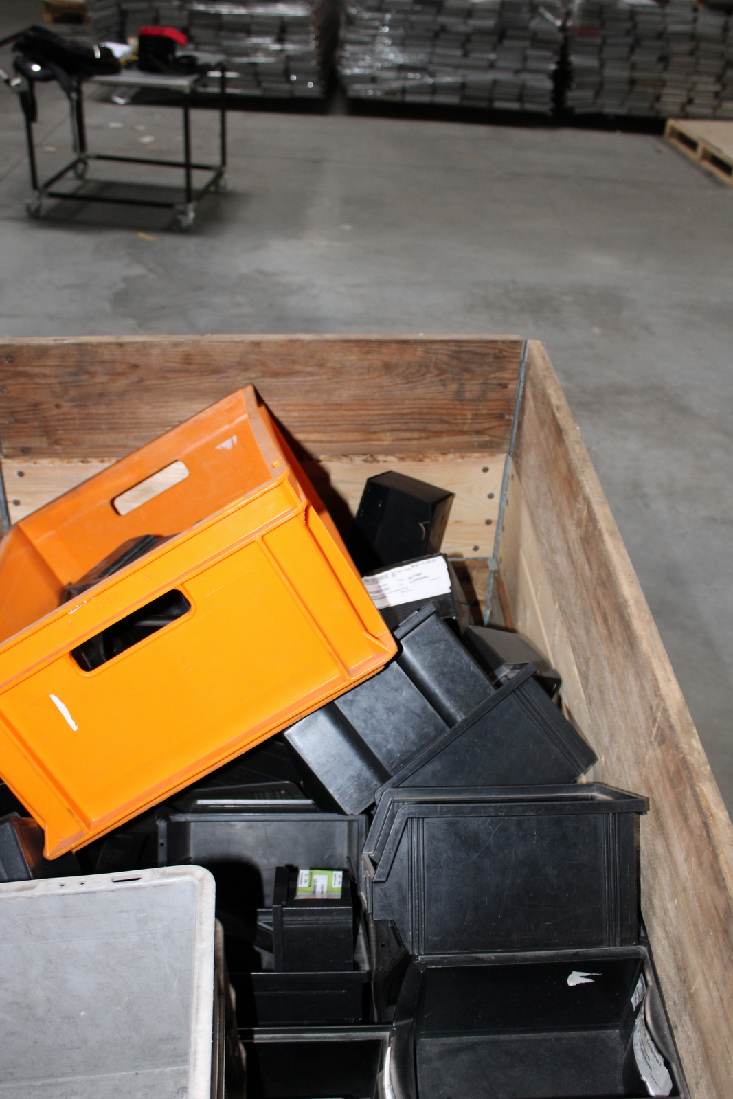 Vegyes tárolóboxok és láda 5