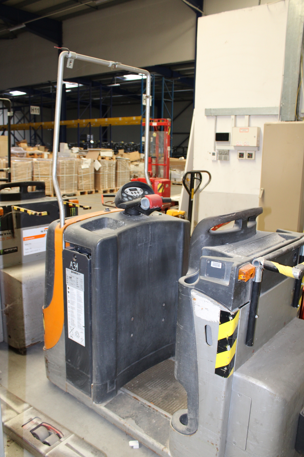 Vontató targonca 13