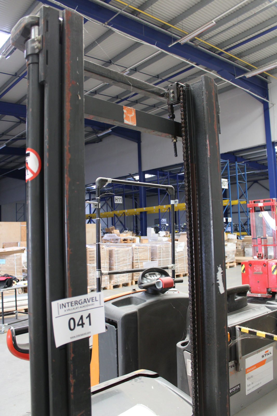 Magasemelésű targonca 6