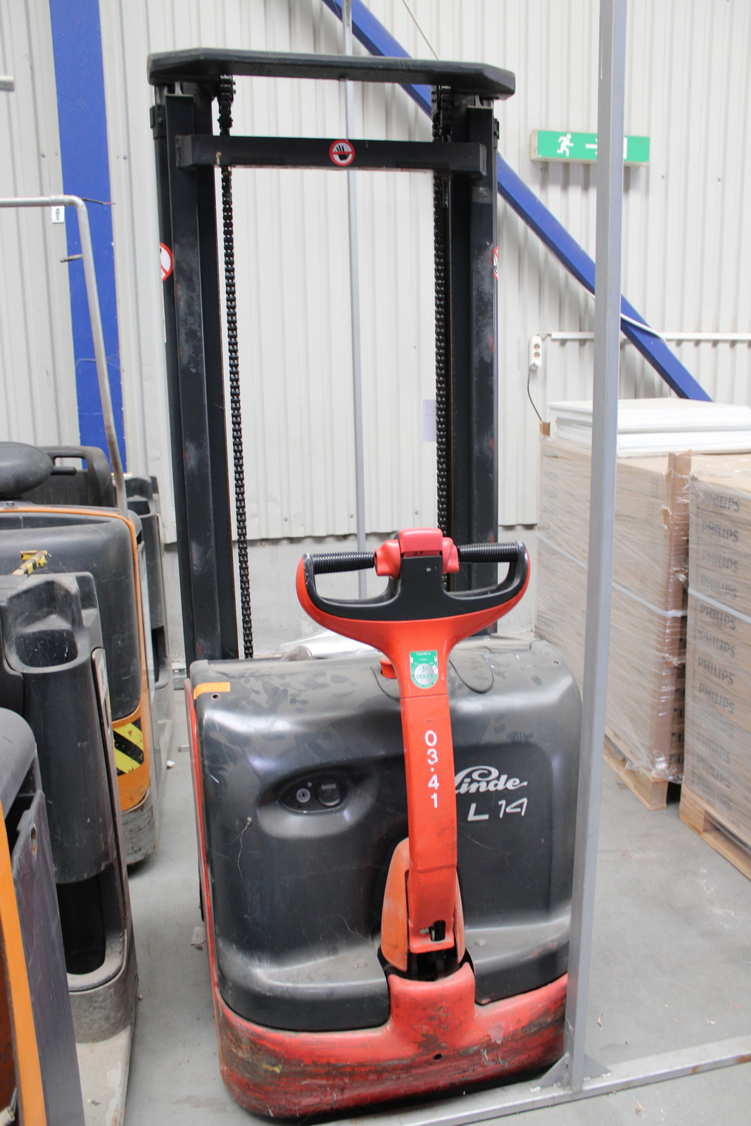 Magasemelésű targonca 7