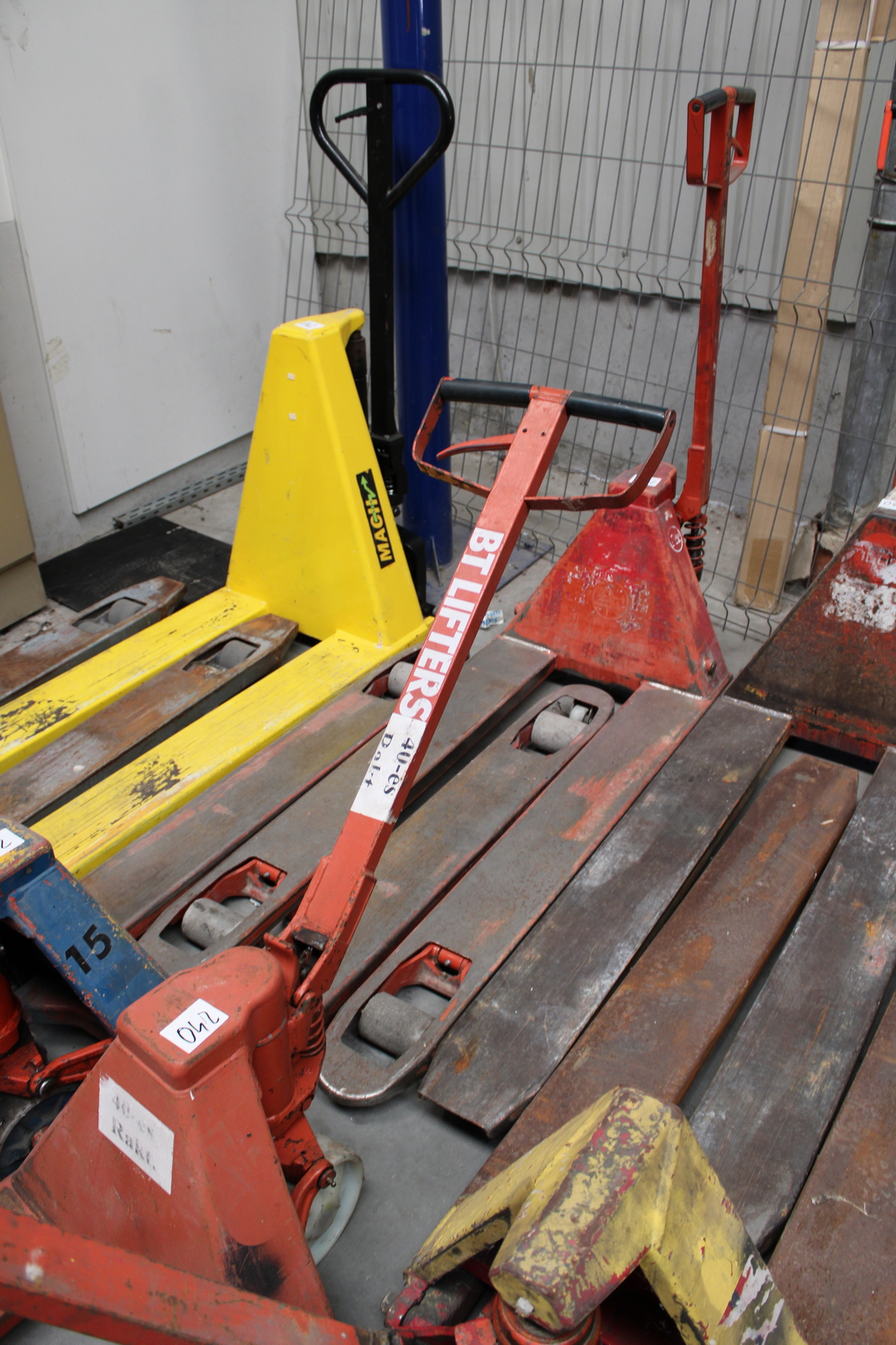 Kézi hidraulikus raklapemelő 4