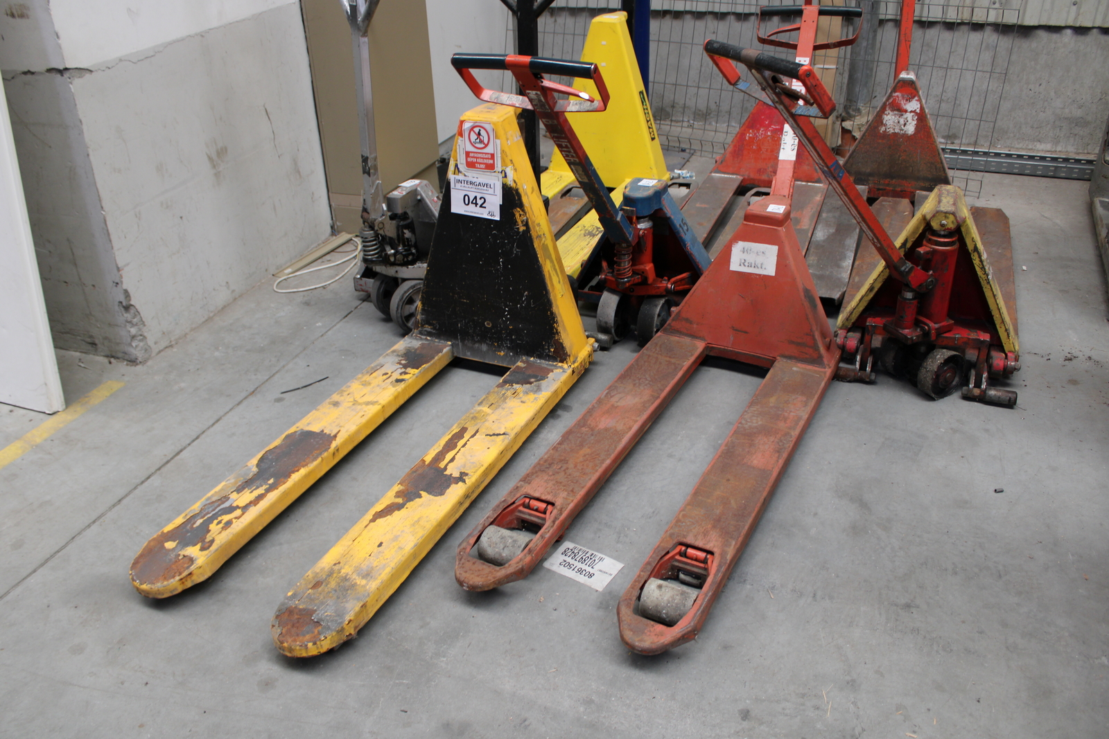 Kézi hidraulikus raklapemelő 9