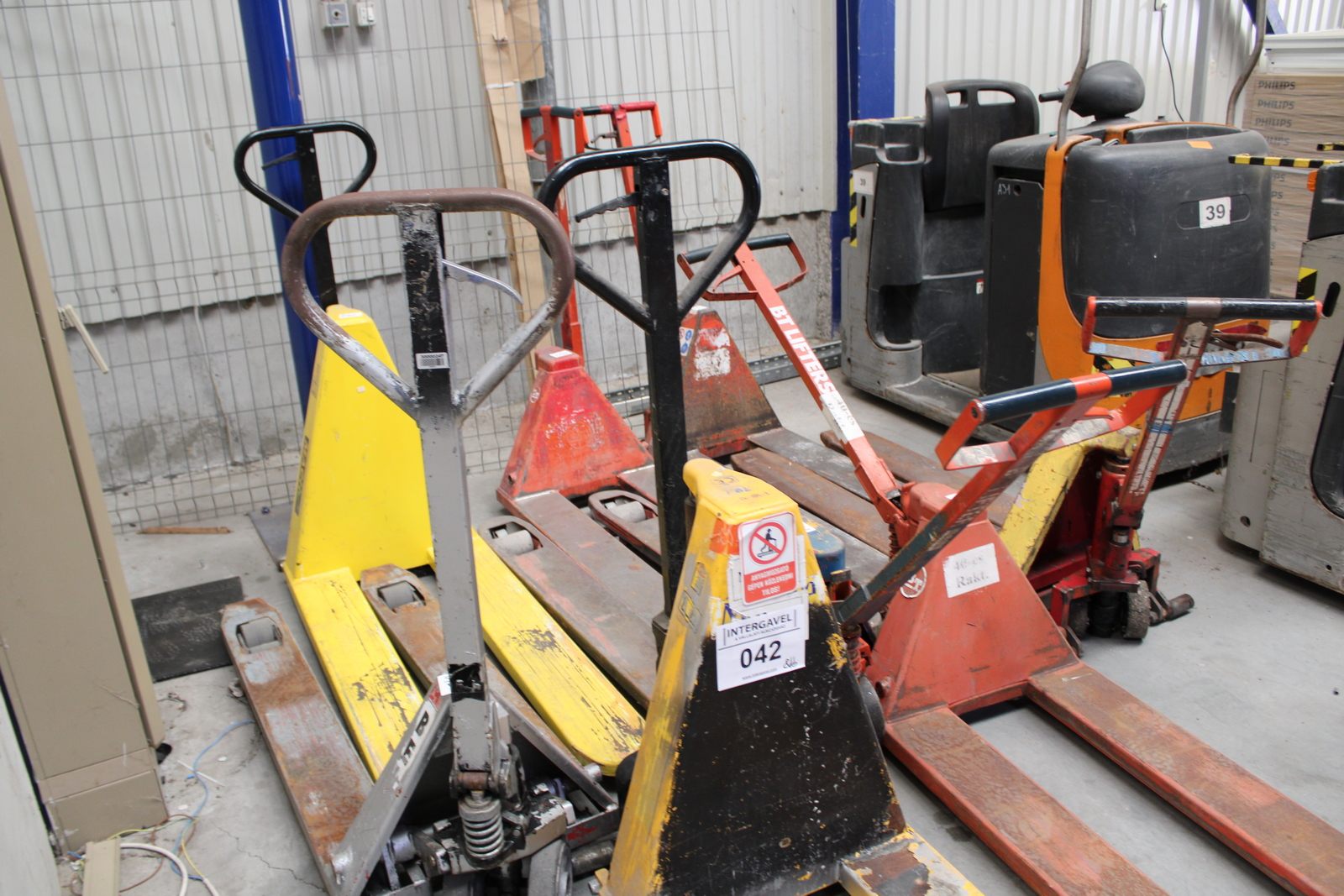 Kézi hidraulikus raklapemelő 11