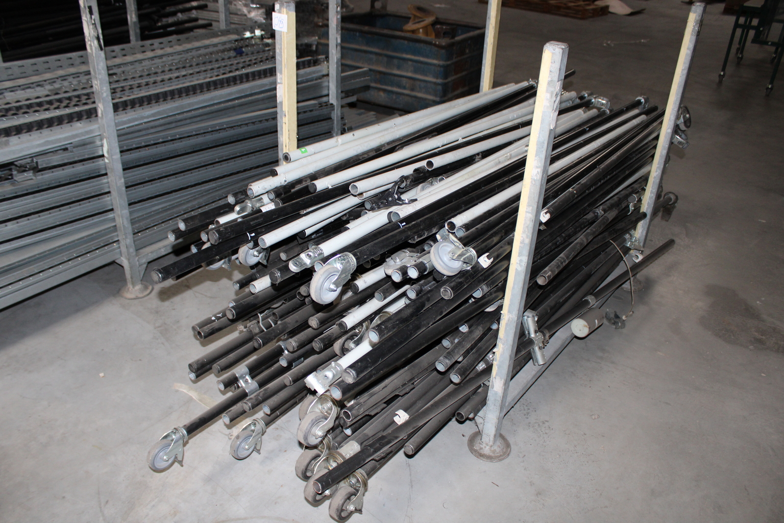 Vegyes görgősorok, csövek ( szerelőállomás elemei) 6