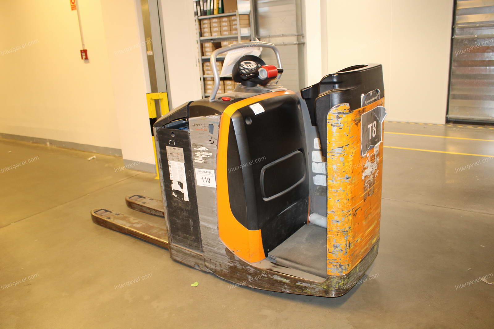 Elektromos raklapmozgató targonca 4