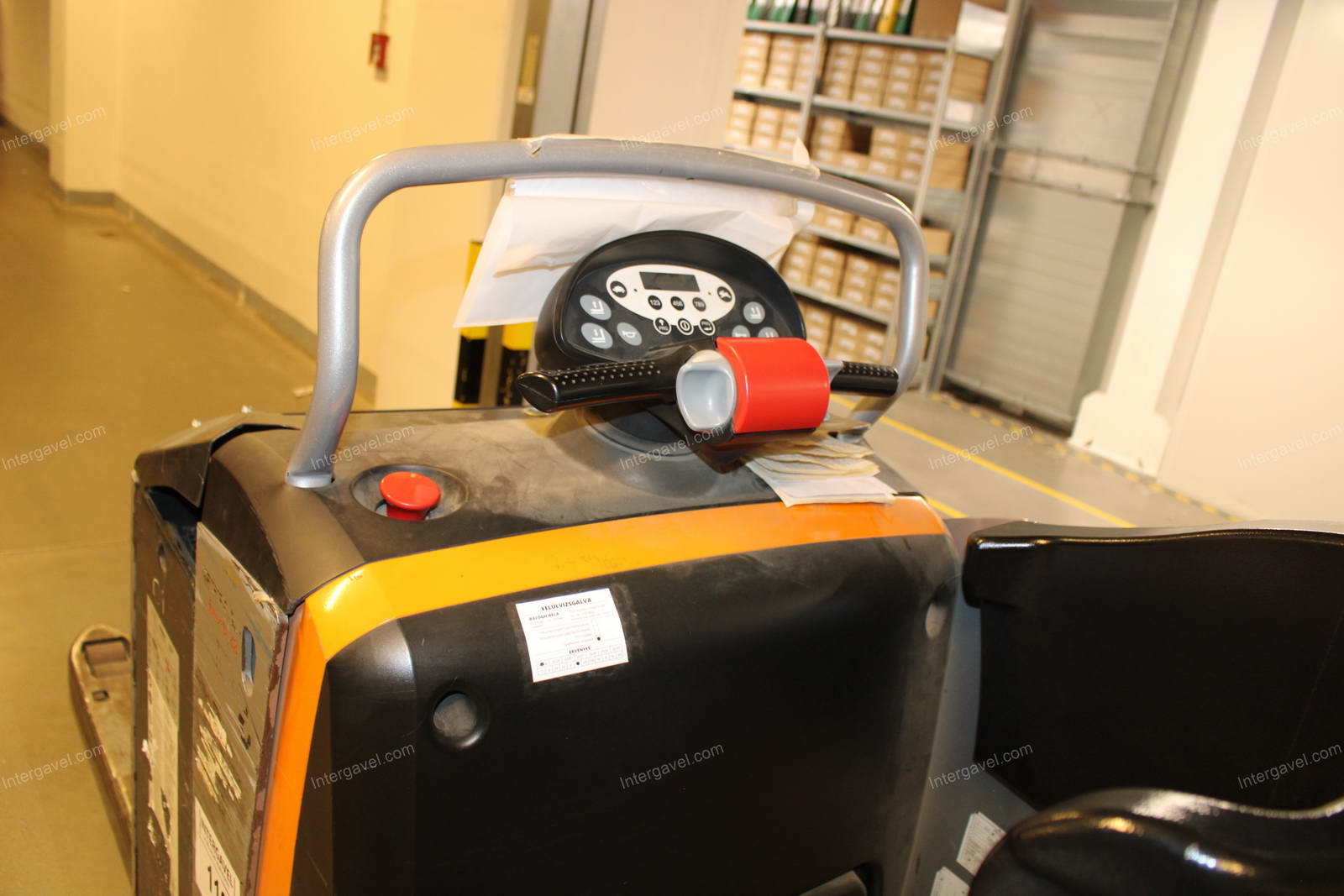 Elektromos raklapmozgató targonca 6