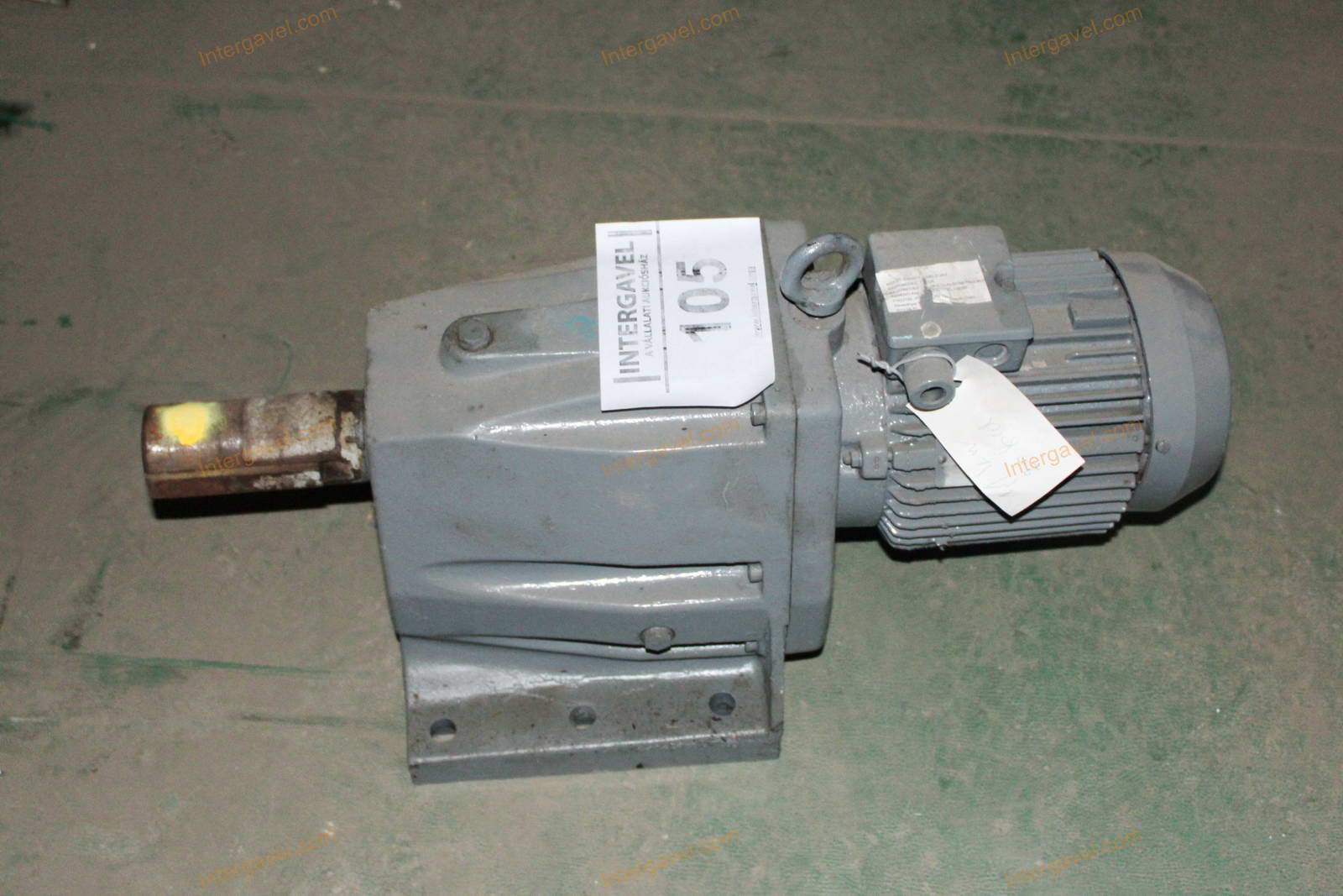 Hajtóműves motor 3