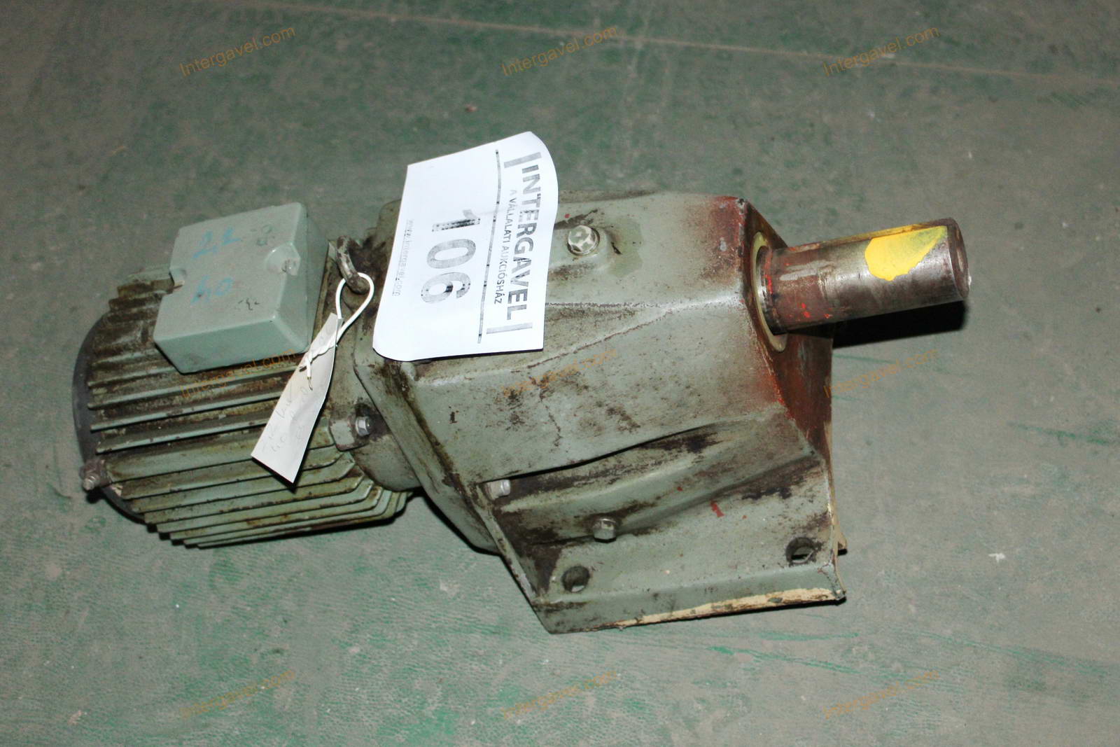 Hajtóműves motor 3