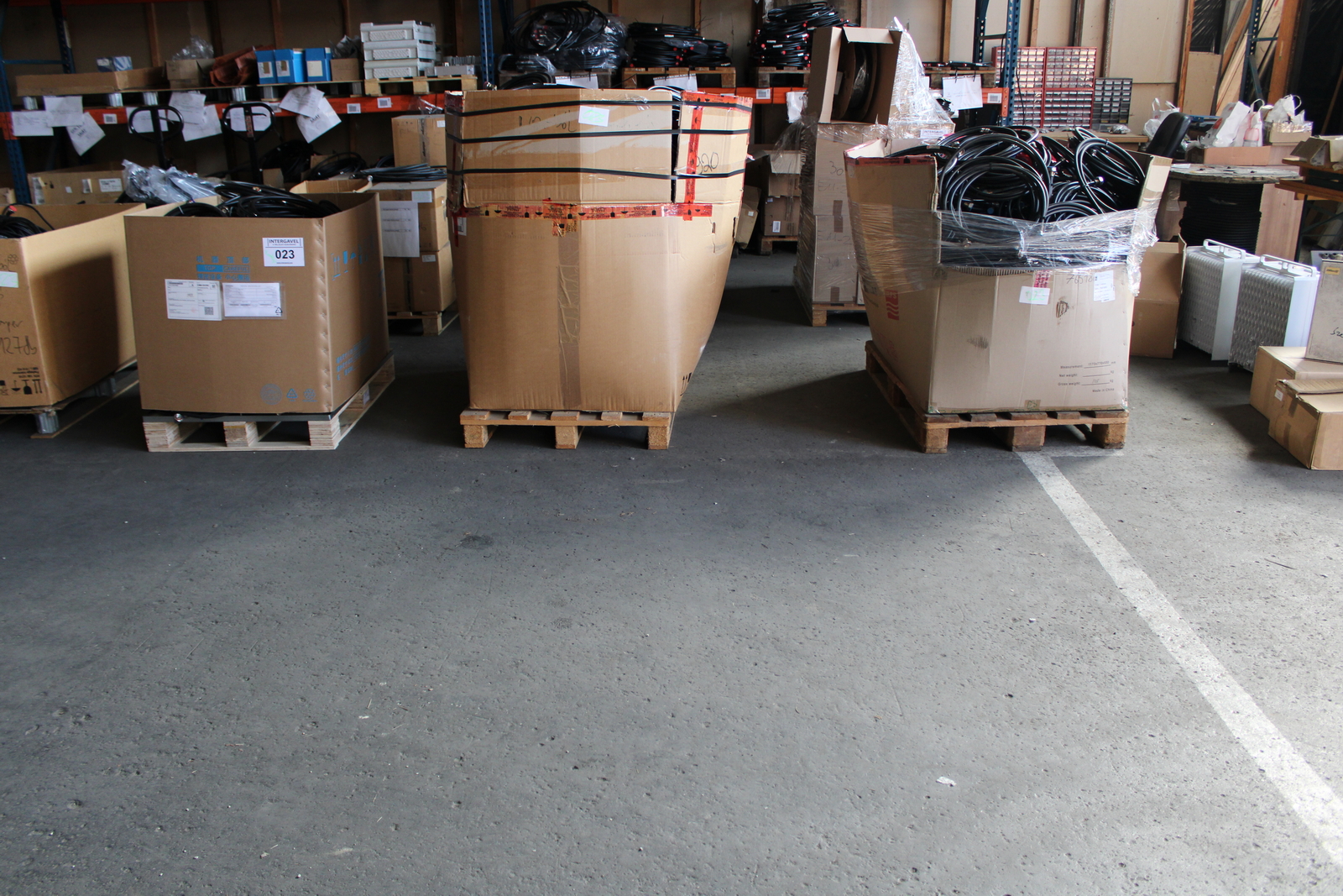 Vegyes kábelek és szerelési anyagok 2