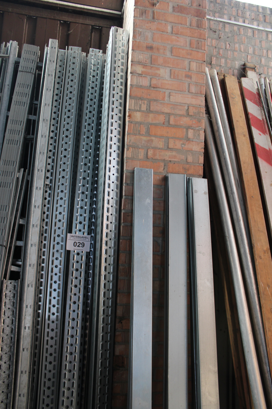 Kábeltálca és kábeltető 4