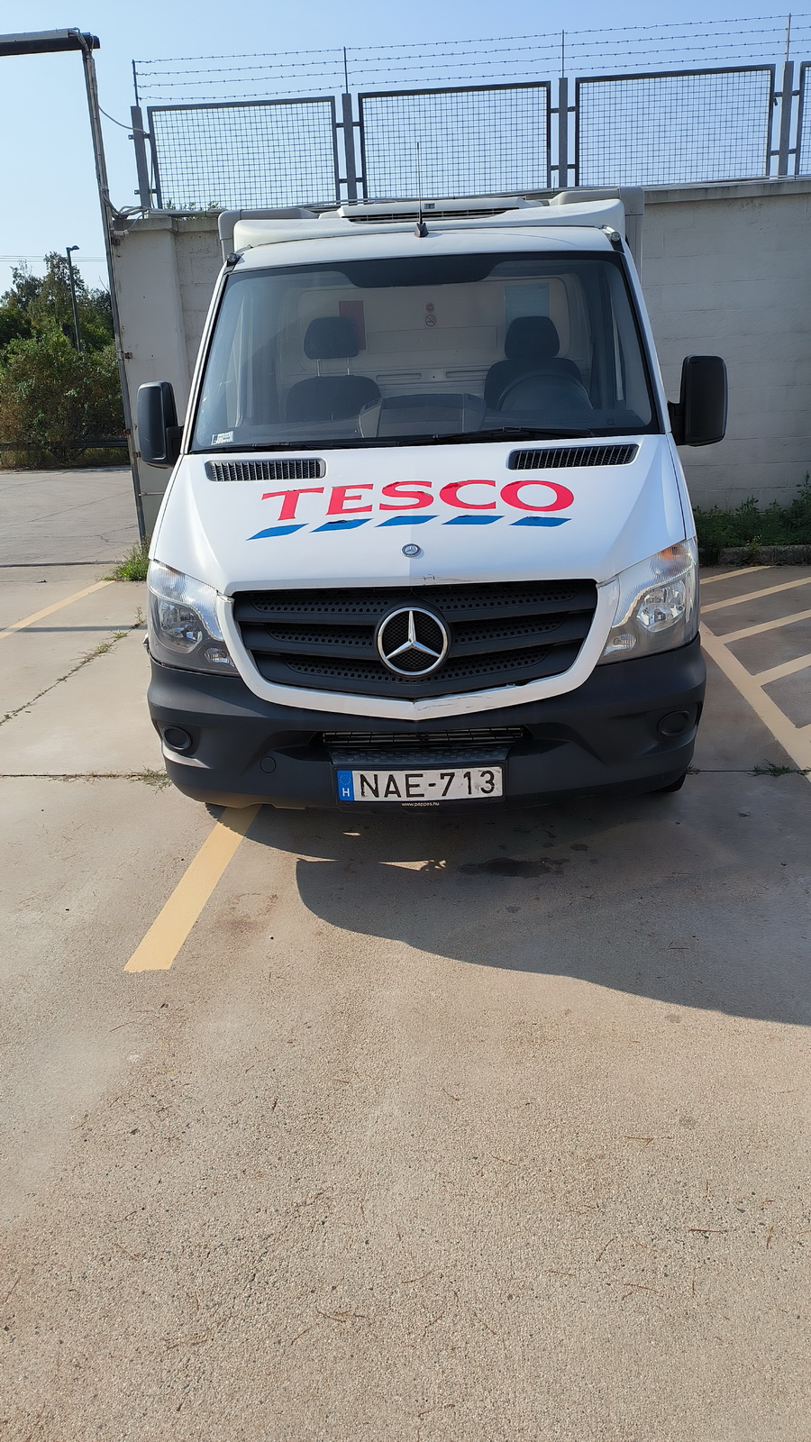 Hűtős kisteherautó 4