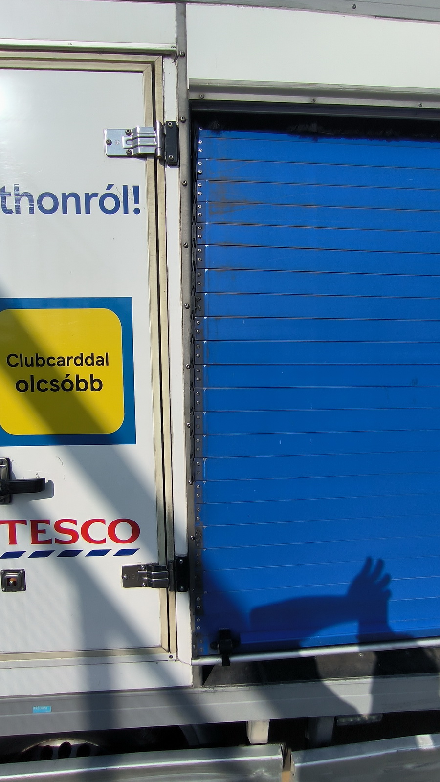 Hűtős kisteherautó 9