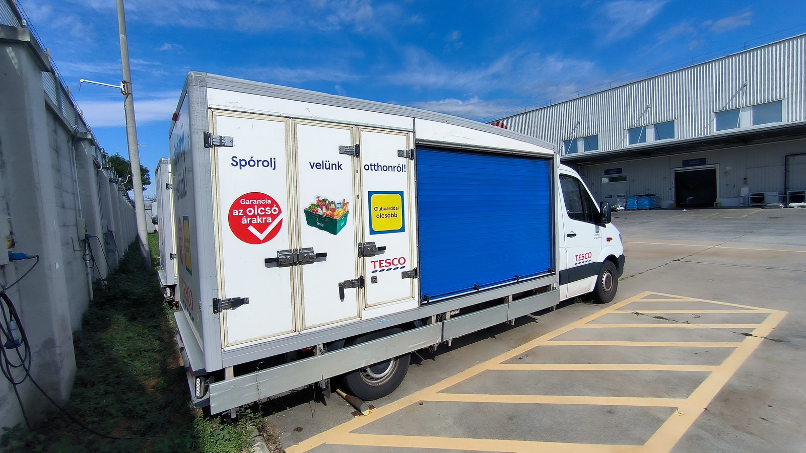 Hűtős kisteherautó 5